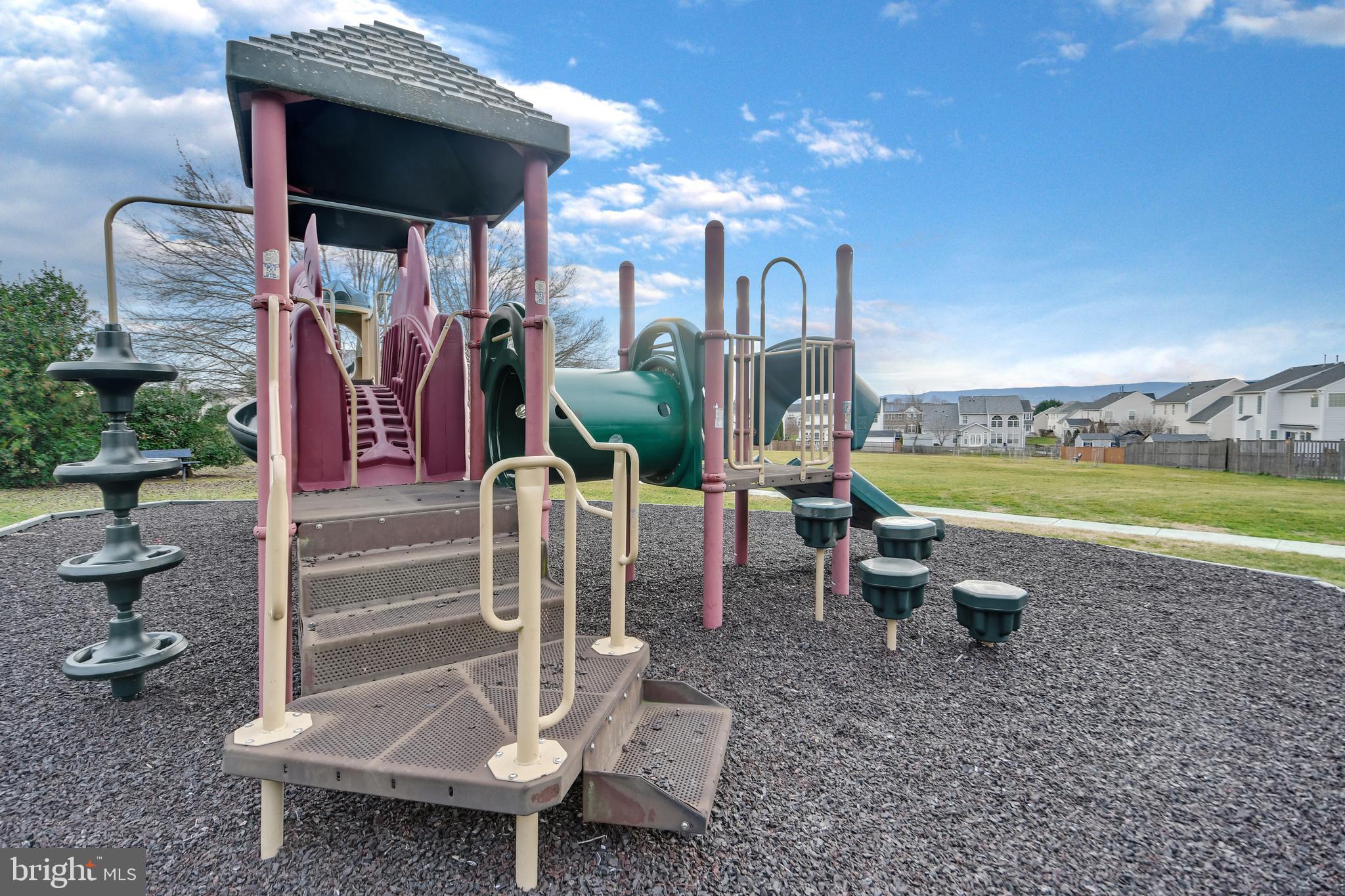 GLADE MANOR - Residential