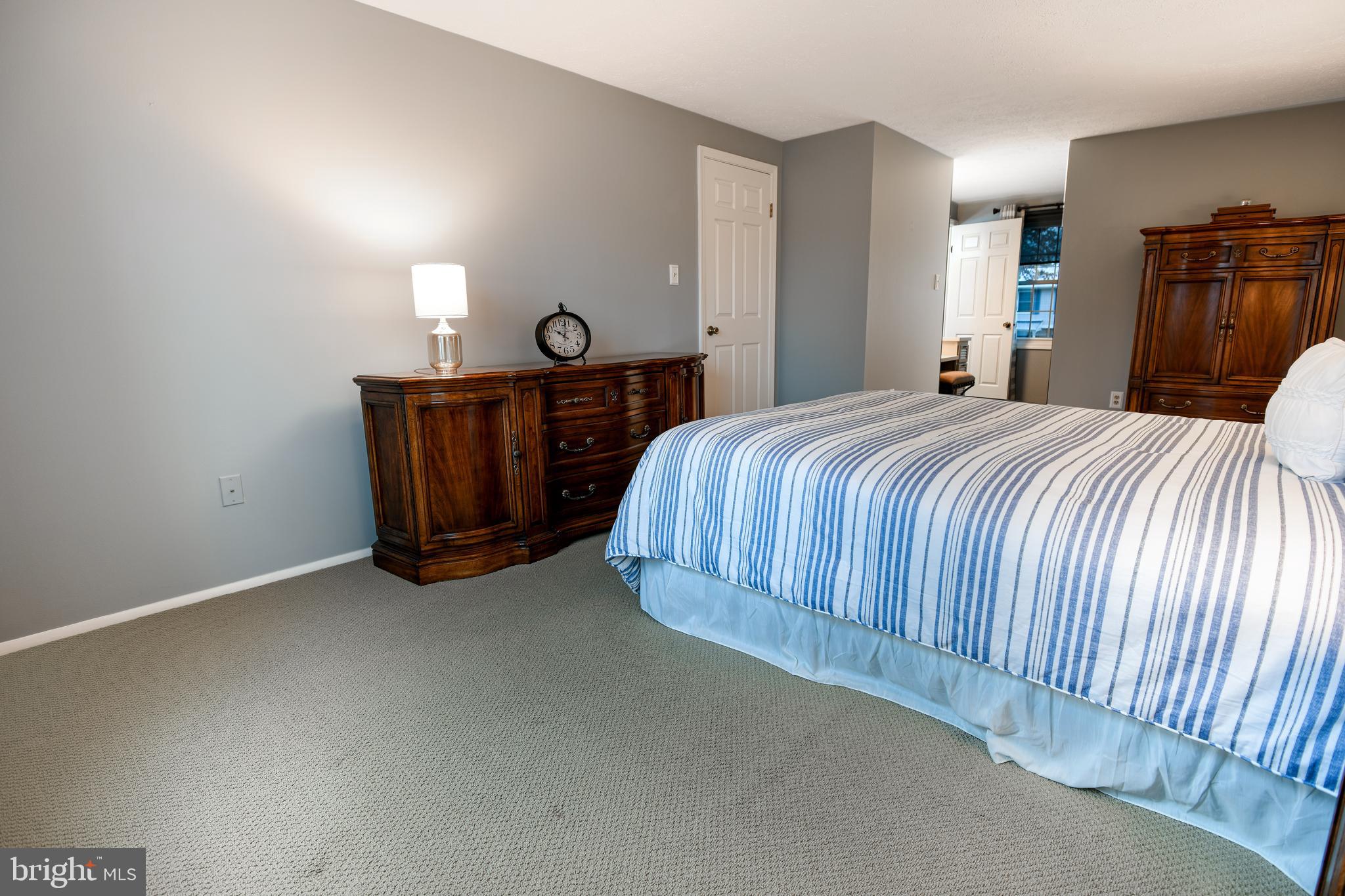 GLADE MANOR - Residential