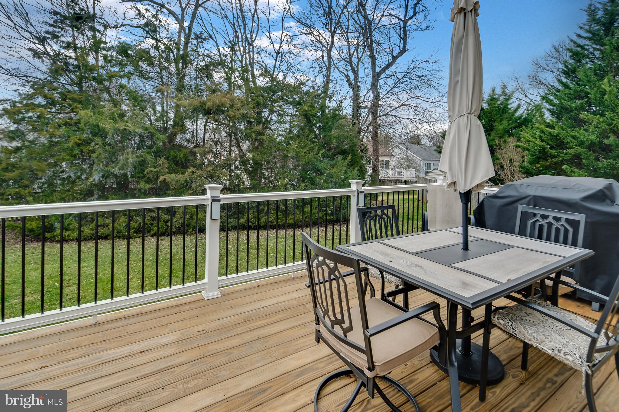 GLADE MANOR - Residential