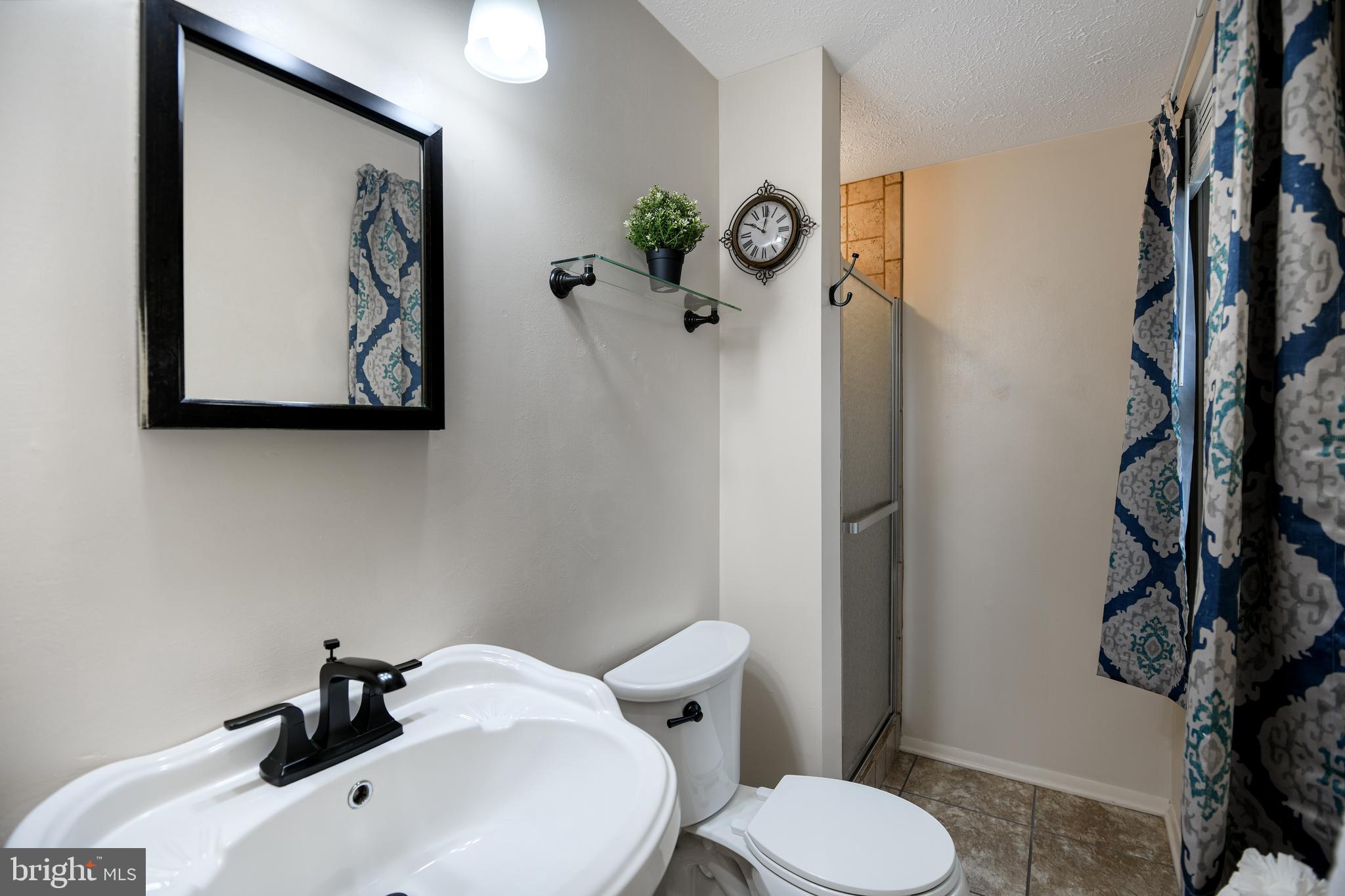 GLADE MANOR - Residential