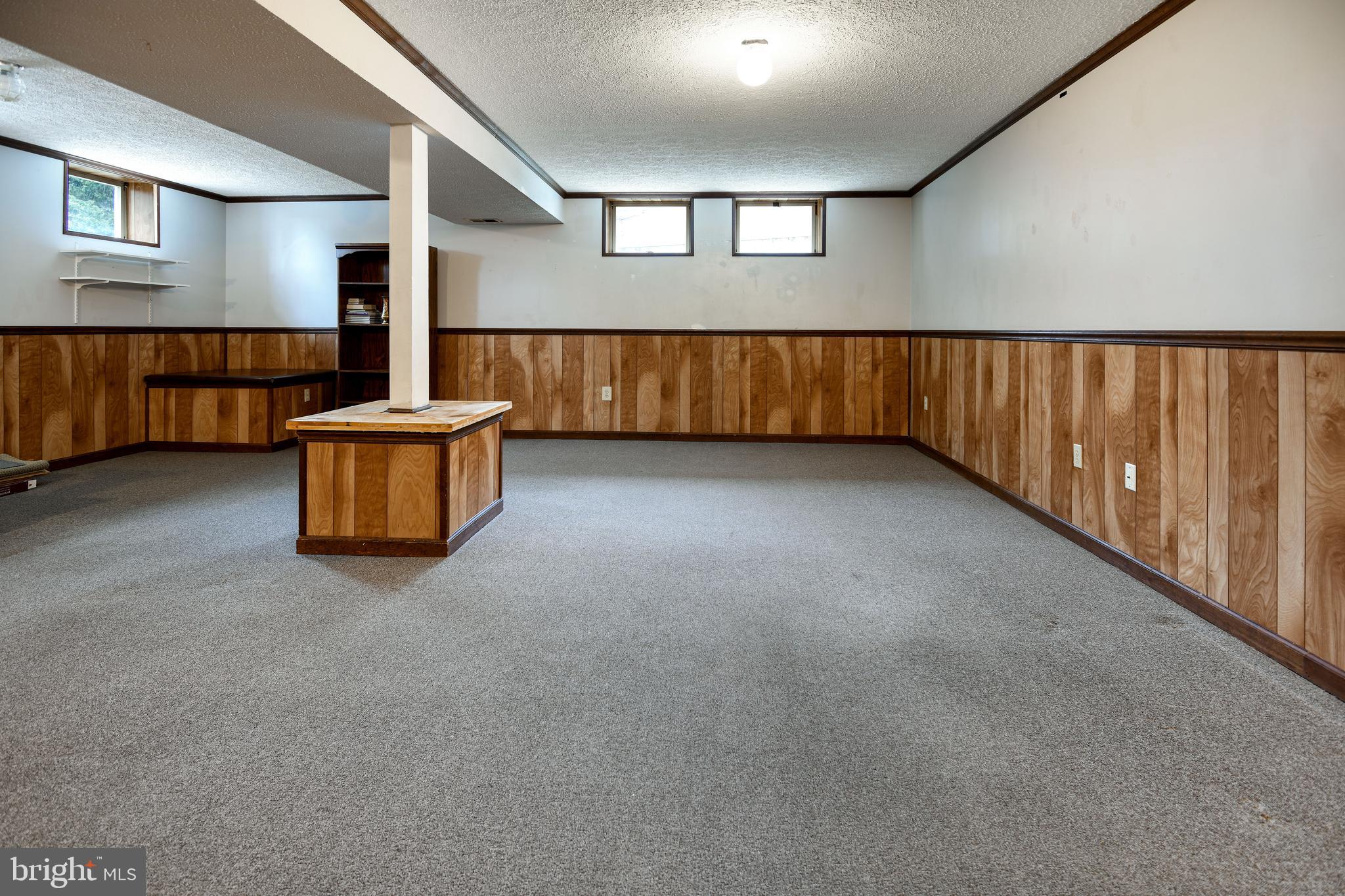 GLADE MANOR - Residential