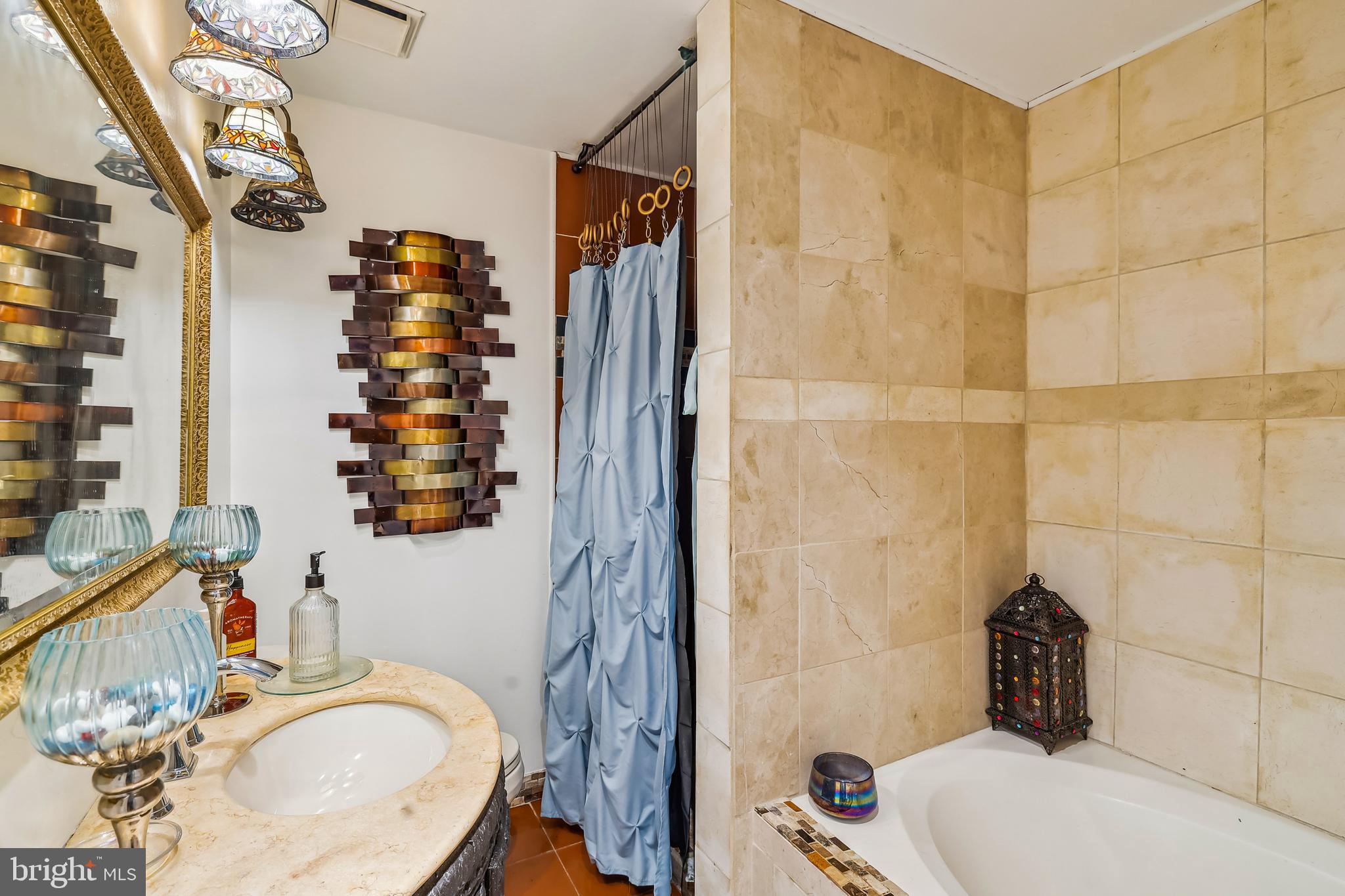 LAKE POINTE AT TOWN CENTER - Residential