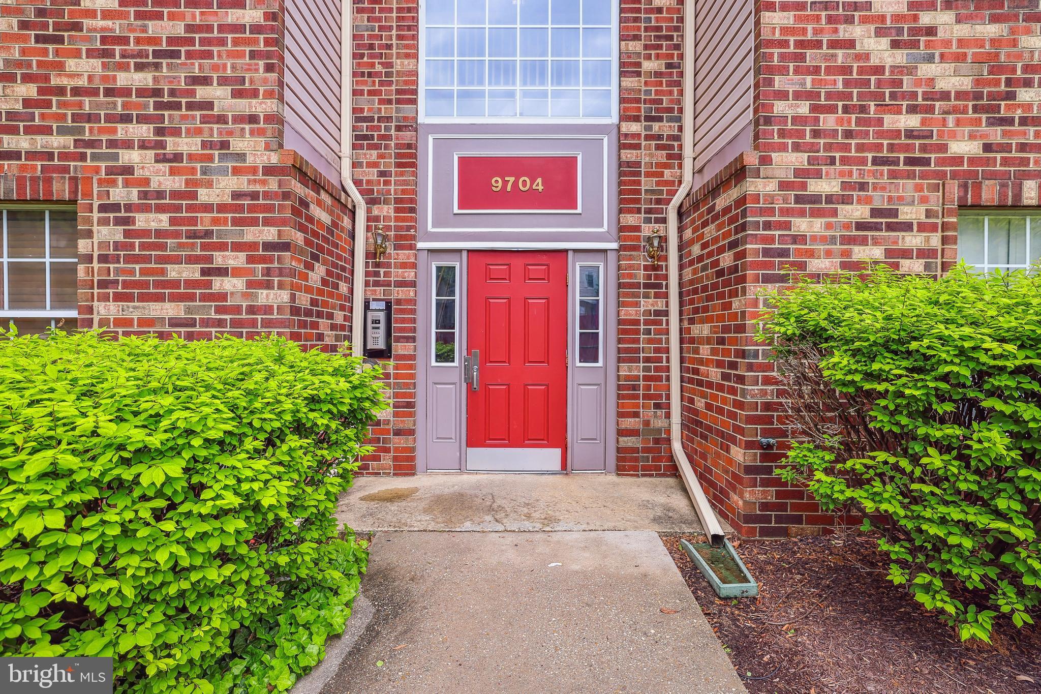 LAKE POINTE AT TOWN CENTER - Residential