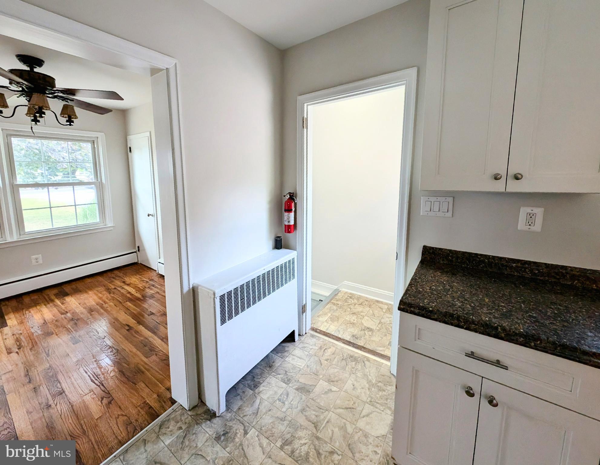 PERRYVILLE - Residential