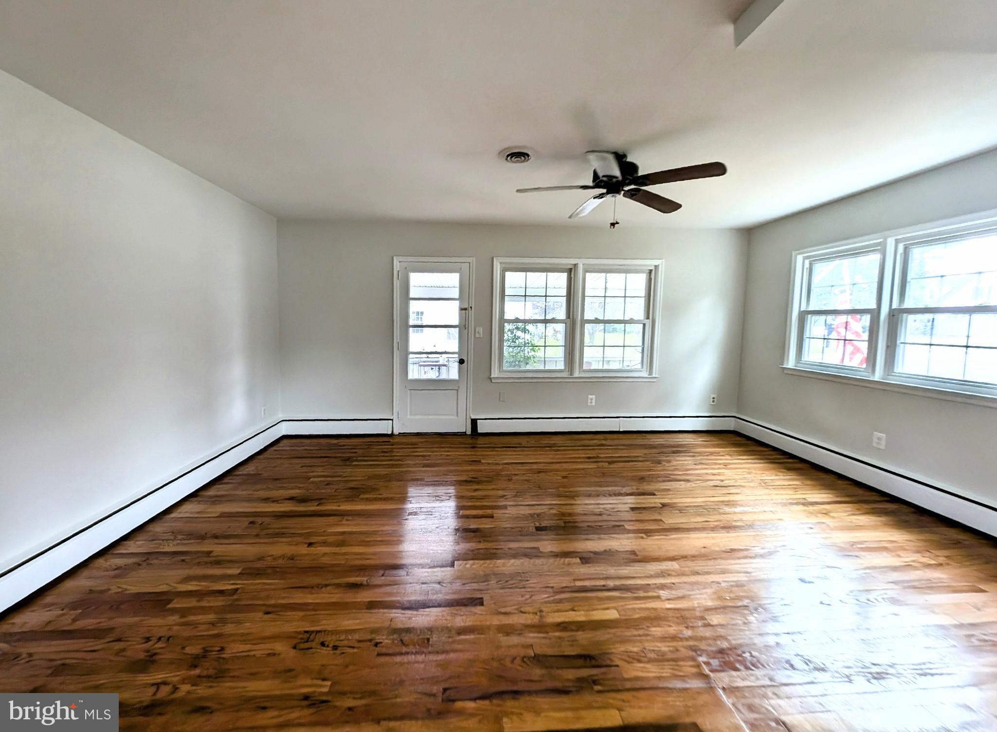 PERRYVILLE - Residential