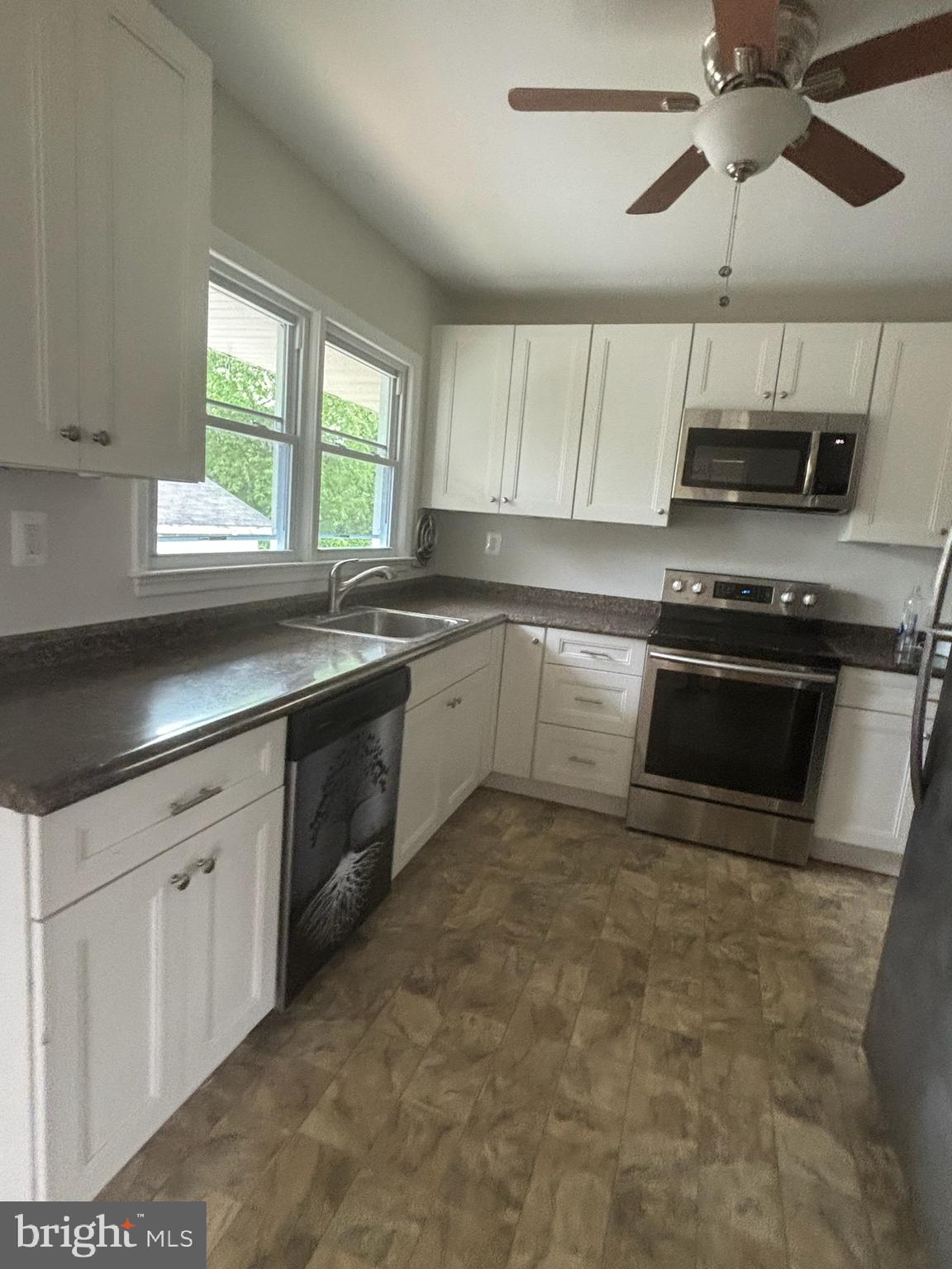 PERRYVILLE - Residential