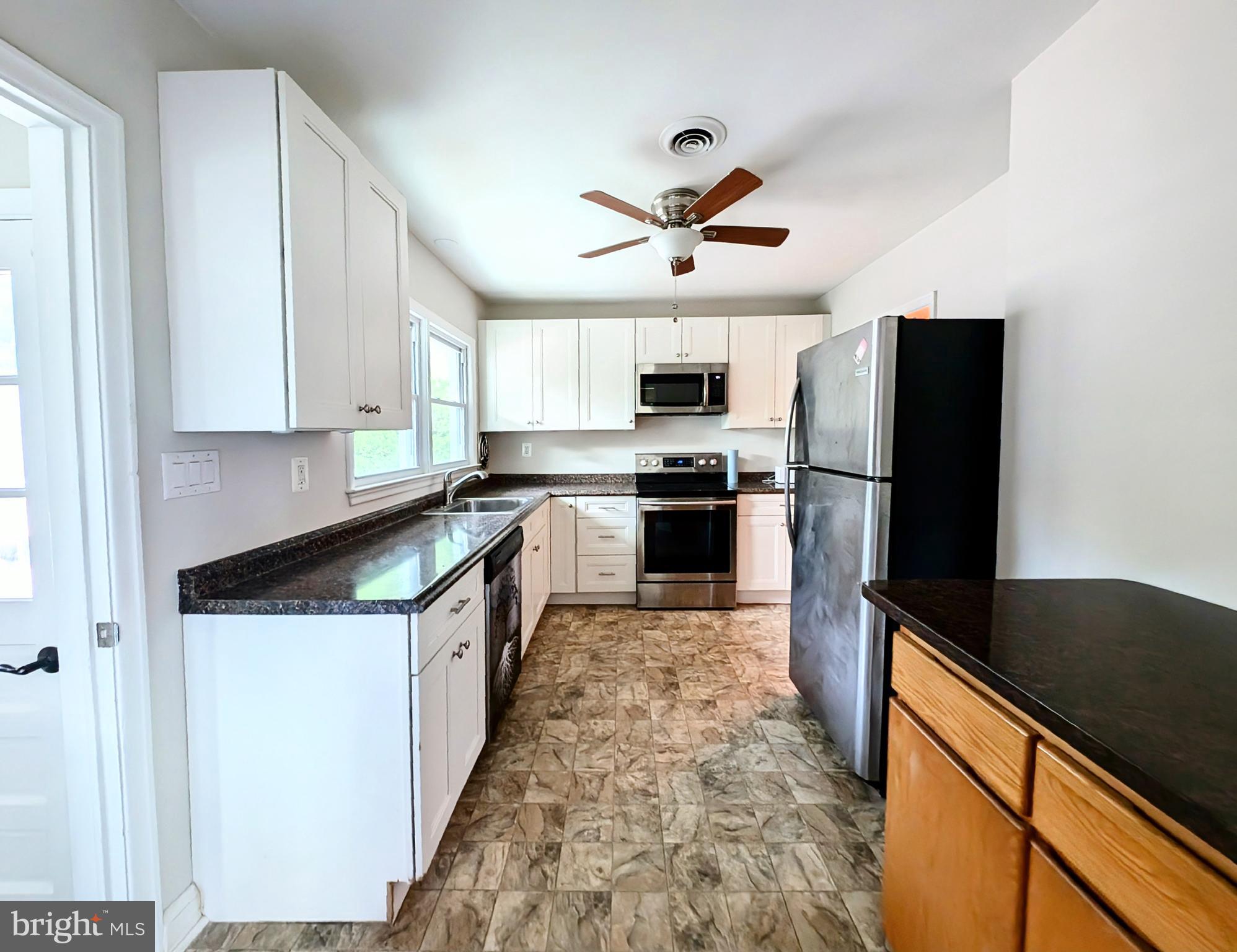 PERRYVILLE - Residential