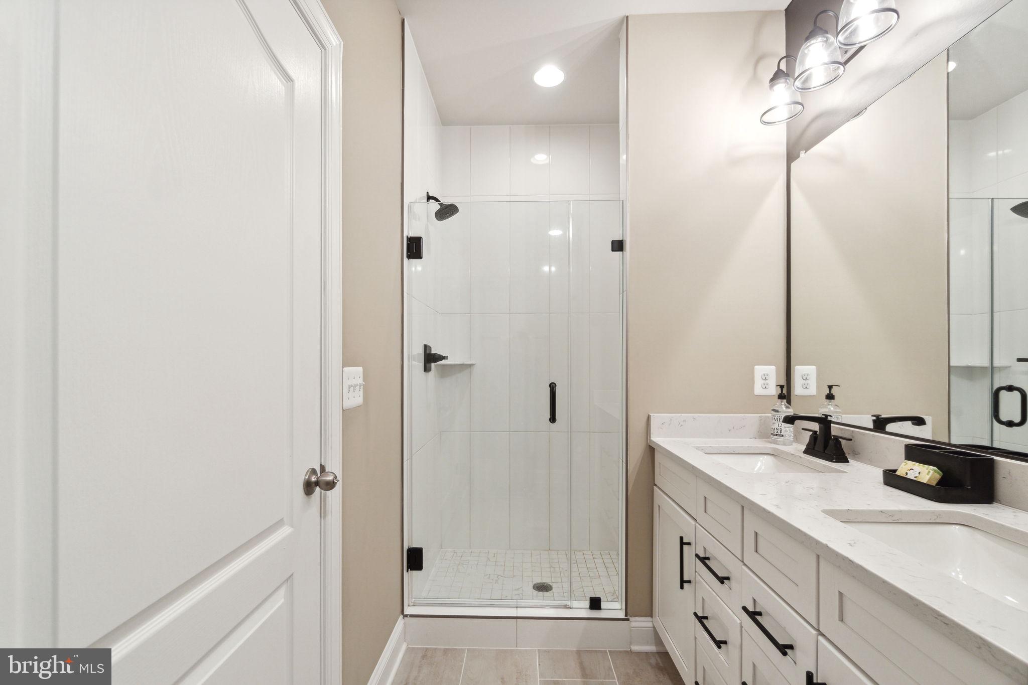 CABIN BRANCH - Residential