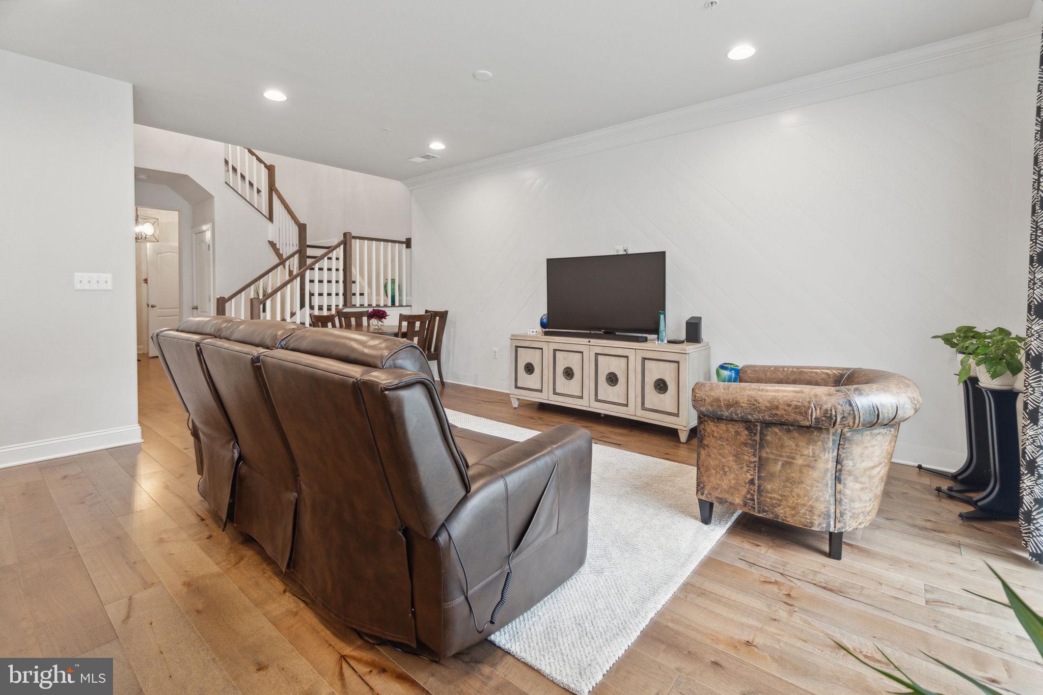 CABIN BRANCH - Residential