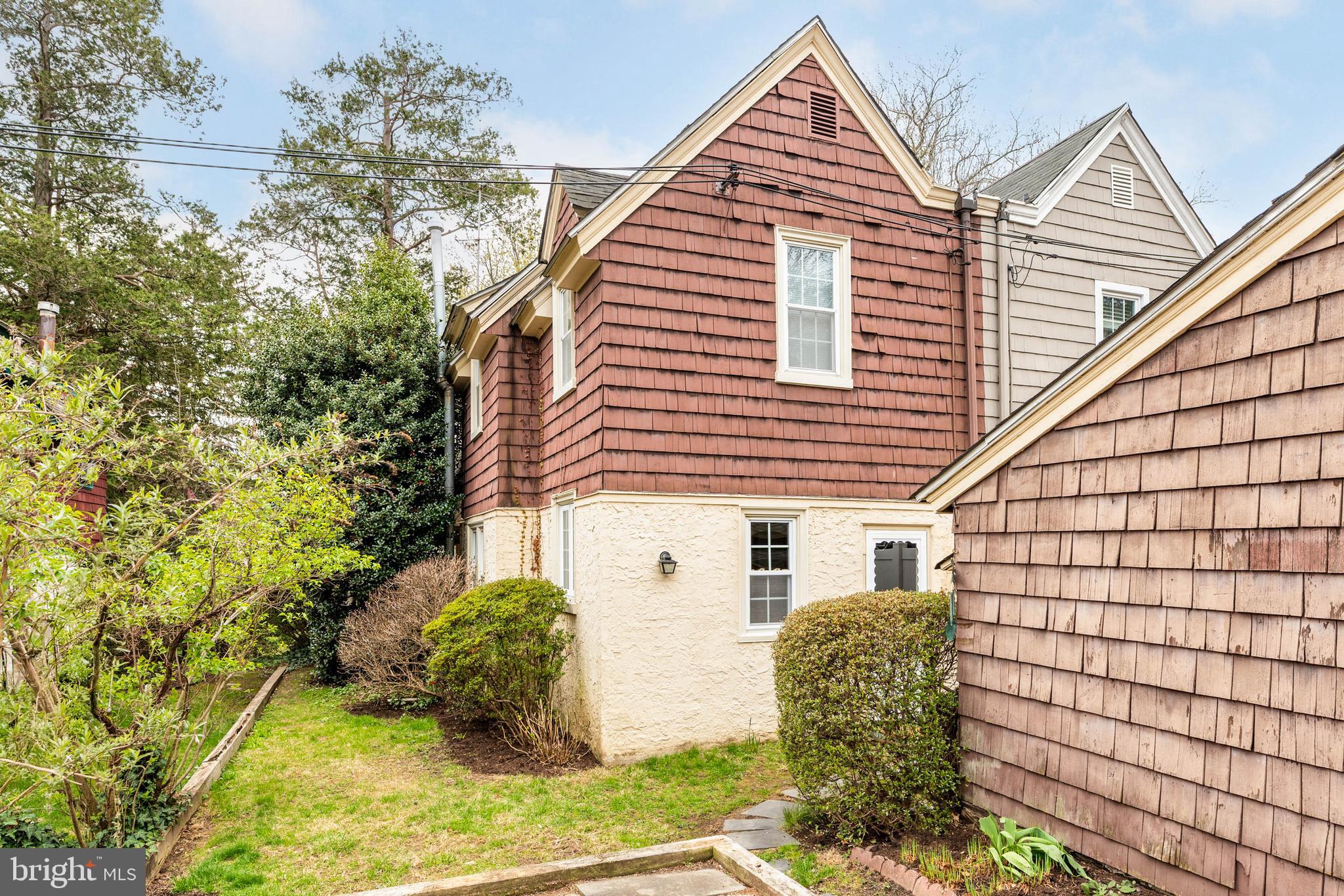 PENN WYNNE - Residential