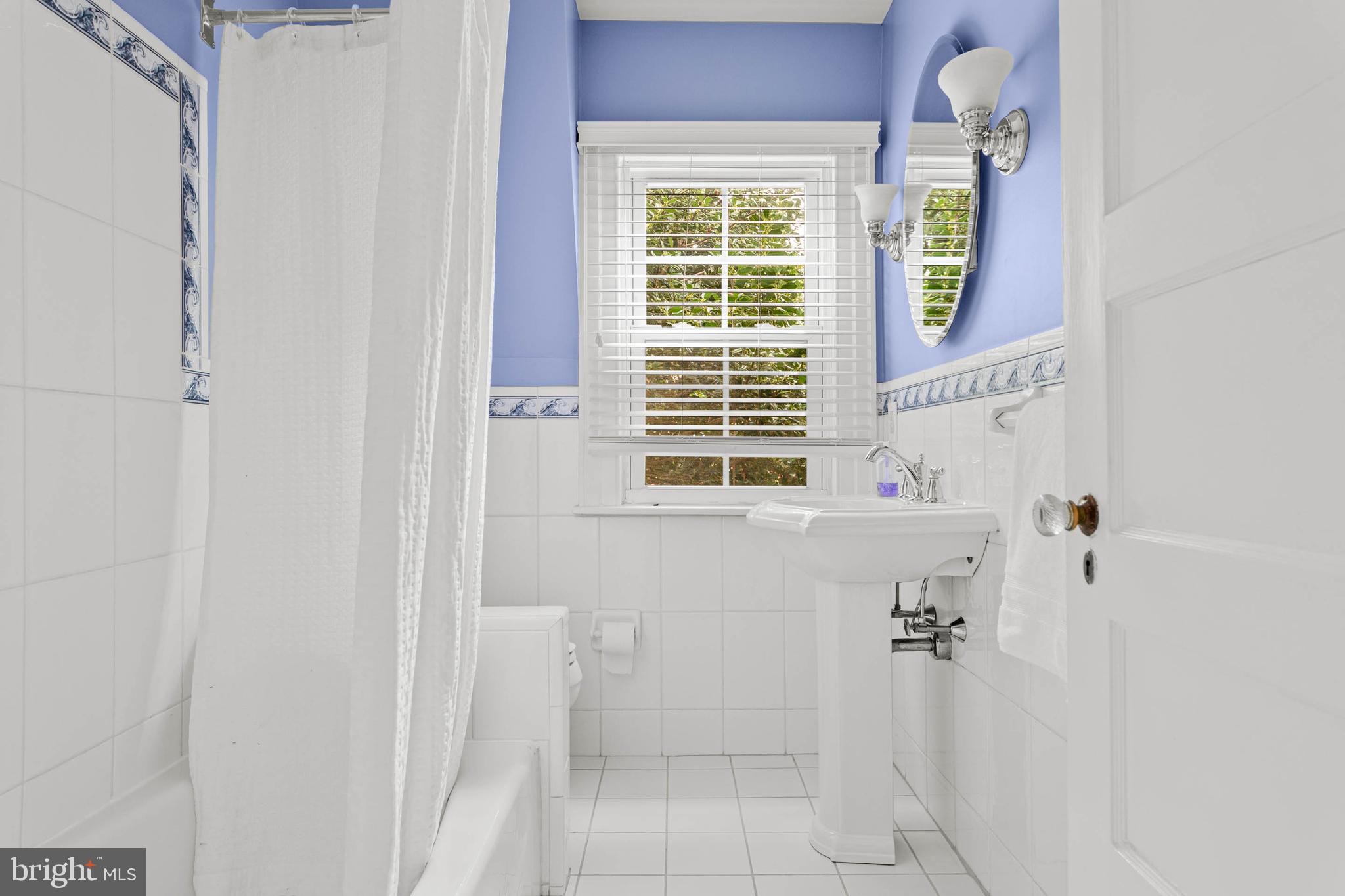 PENN WYNNE - Residential