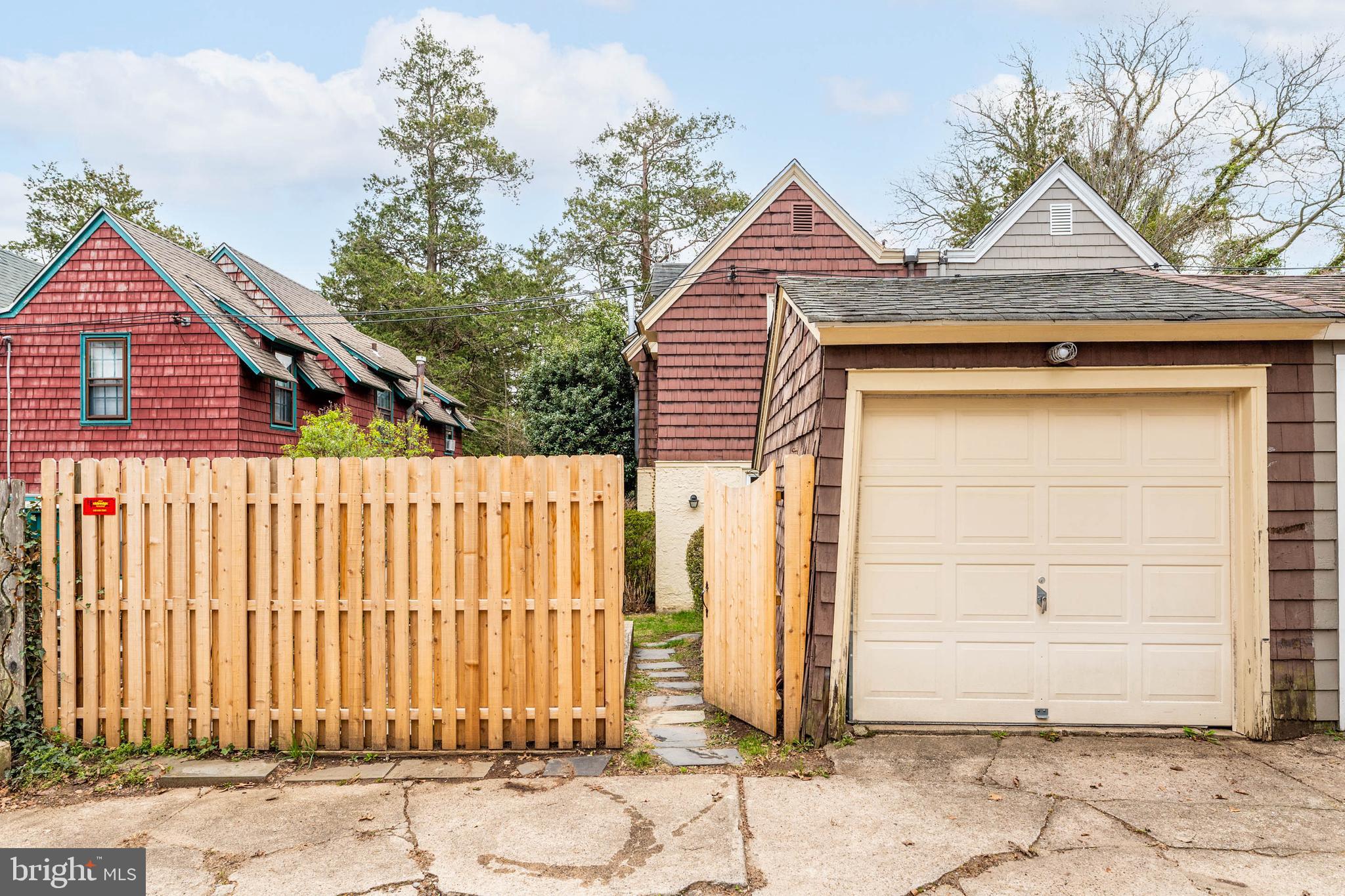 PENN WYNNE - Residential