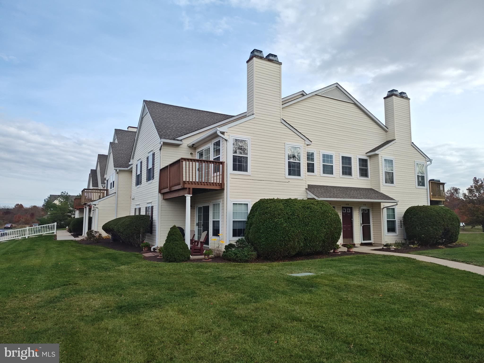 WALNUT BANK FARMS - Residential