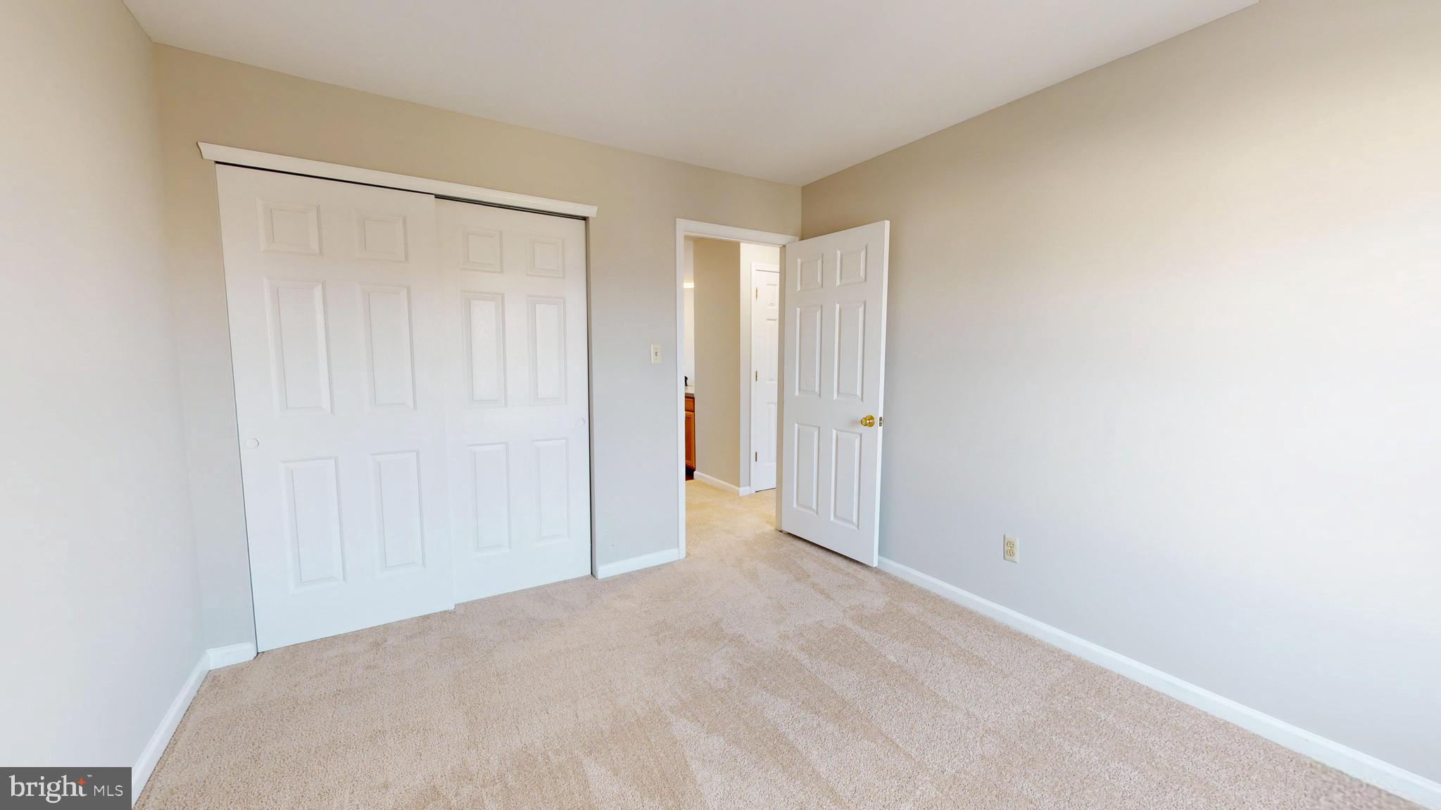 WALNUT BANK FARMS - Residential