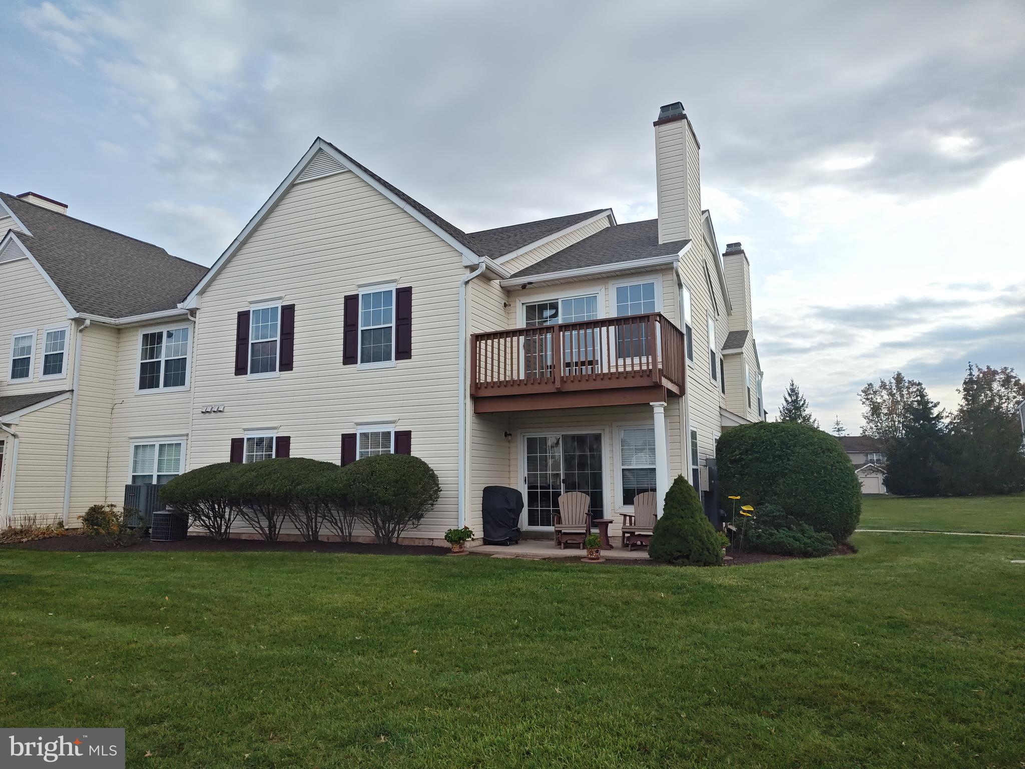 WALNUT BANK FARMS - Residential
