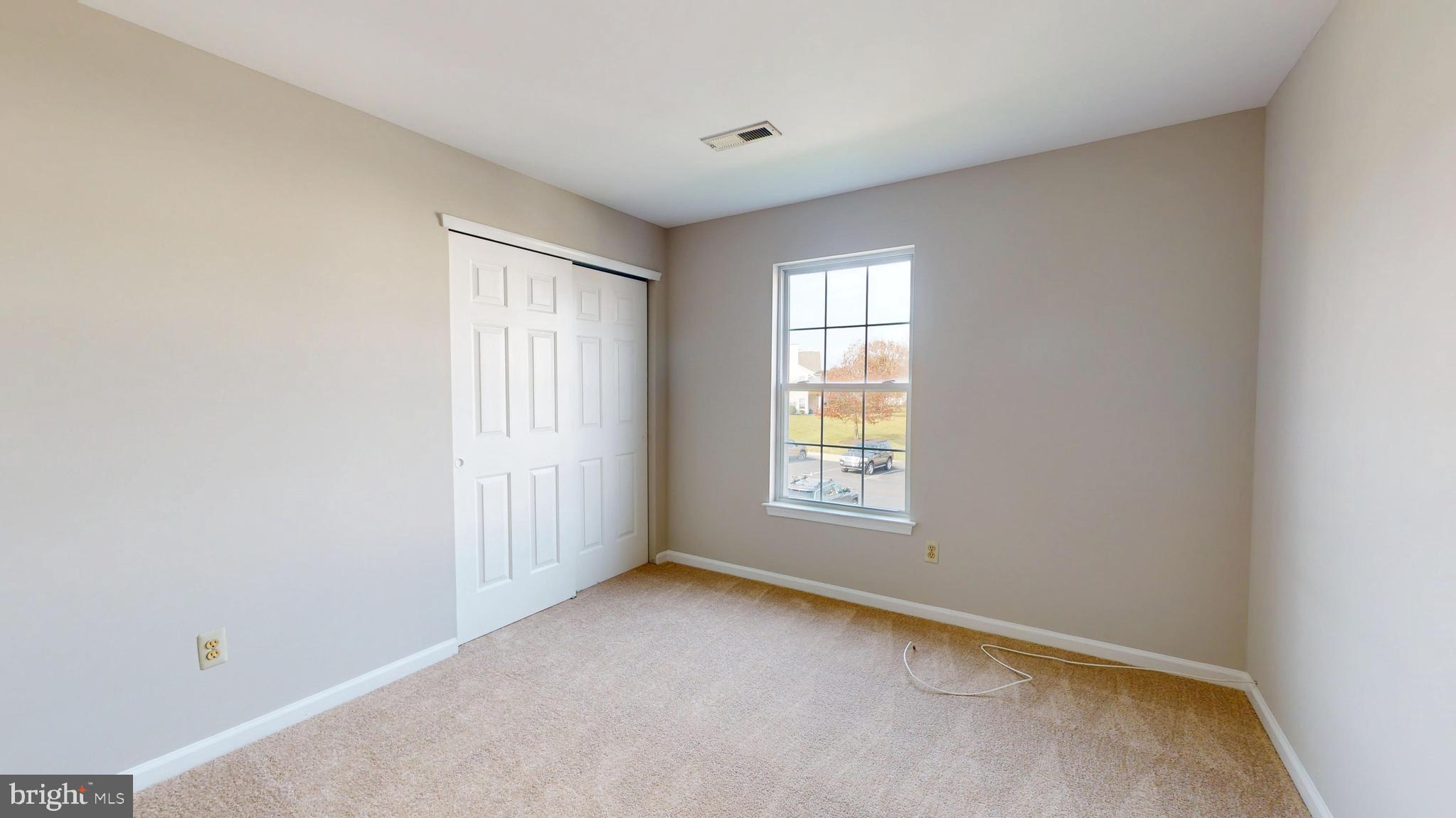 WALNUT BANK FARMS - Residential