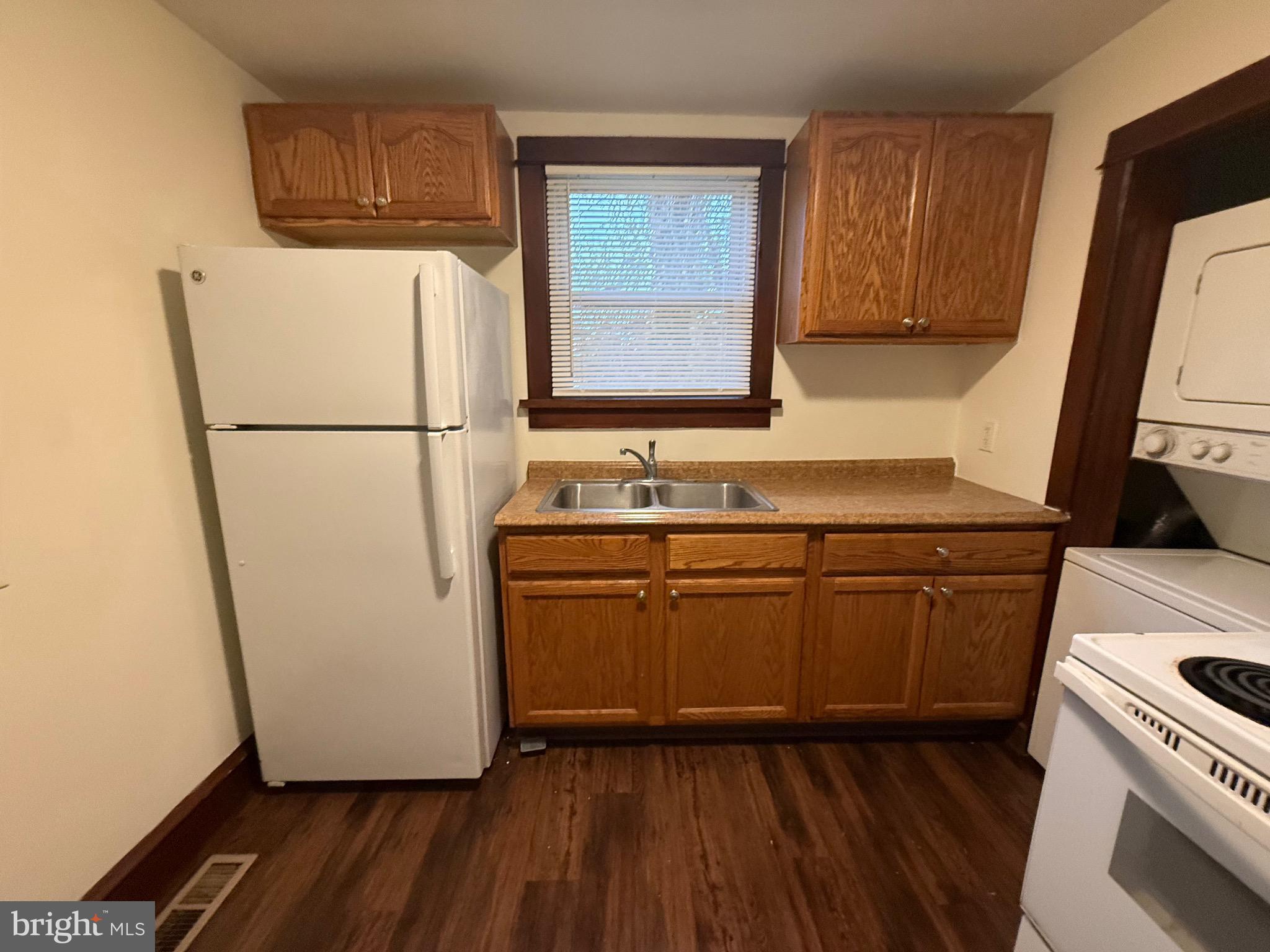 266 Apt B2 SHELL ROAD