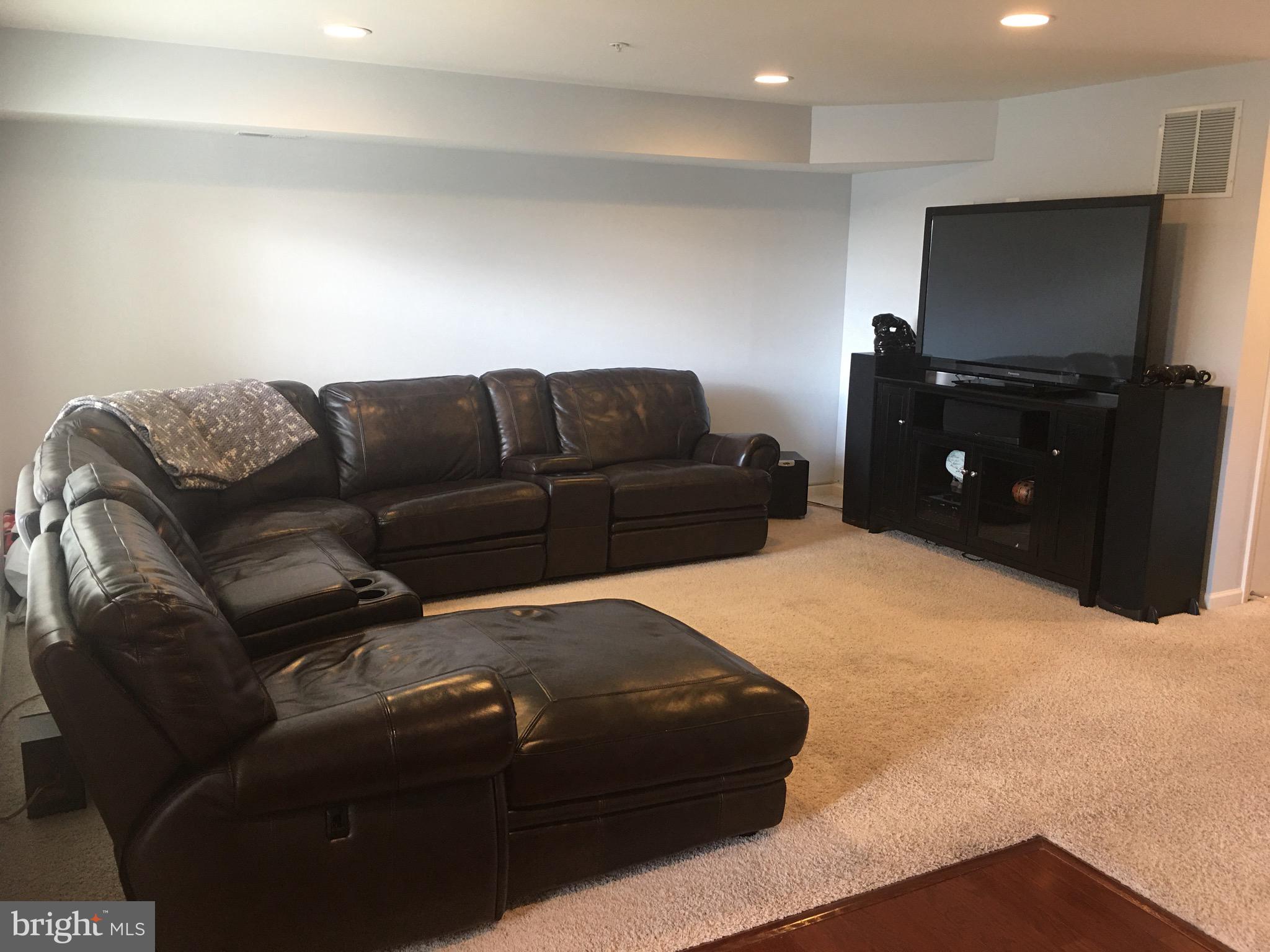 POPLAR RUN - Residential