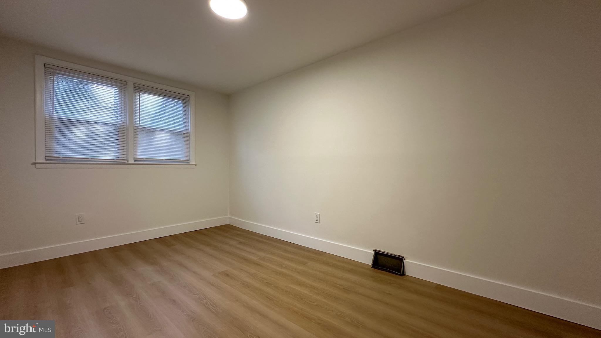 ROXBOROUGH - Residential Lease