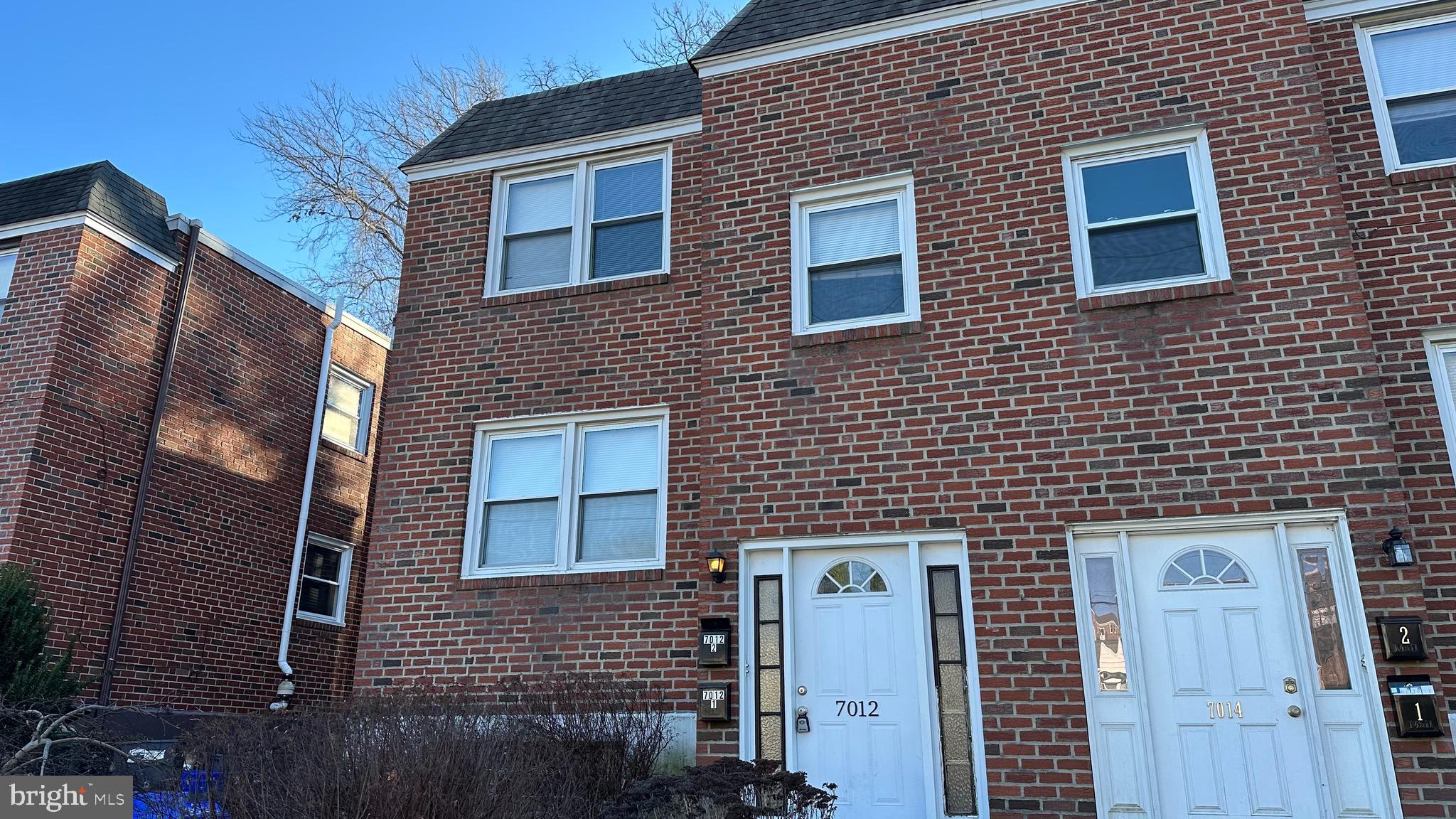 ROXBOROUGH - Residential Lease