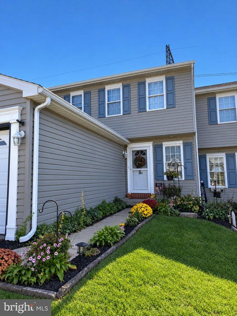 Photo of 304 Lighthouse Drive, JONESTOWN, PA 17038 (MLS # PALN2029202)
