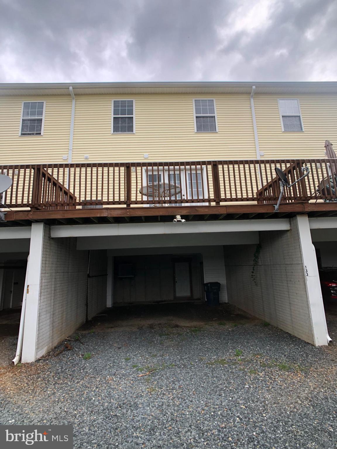 SUNSET N TOWNHOUSE - Residential