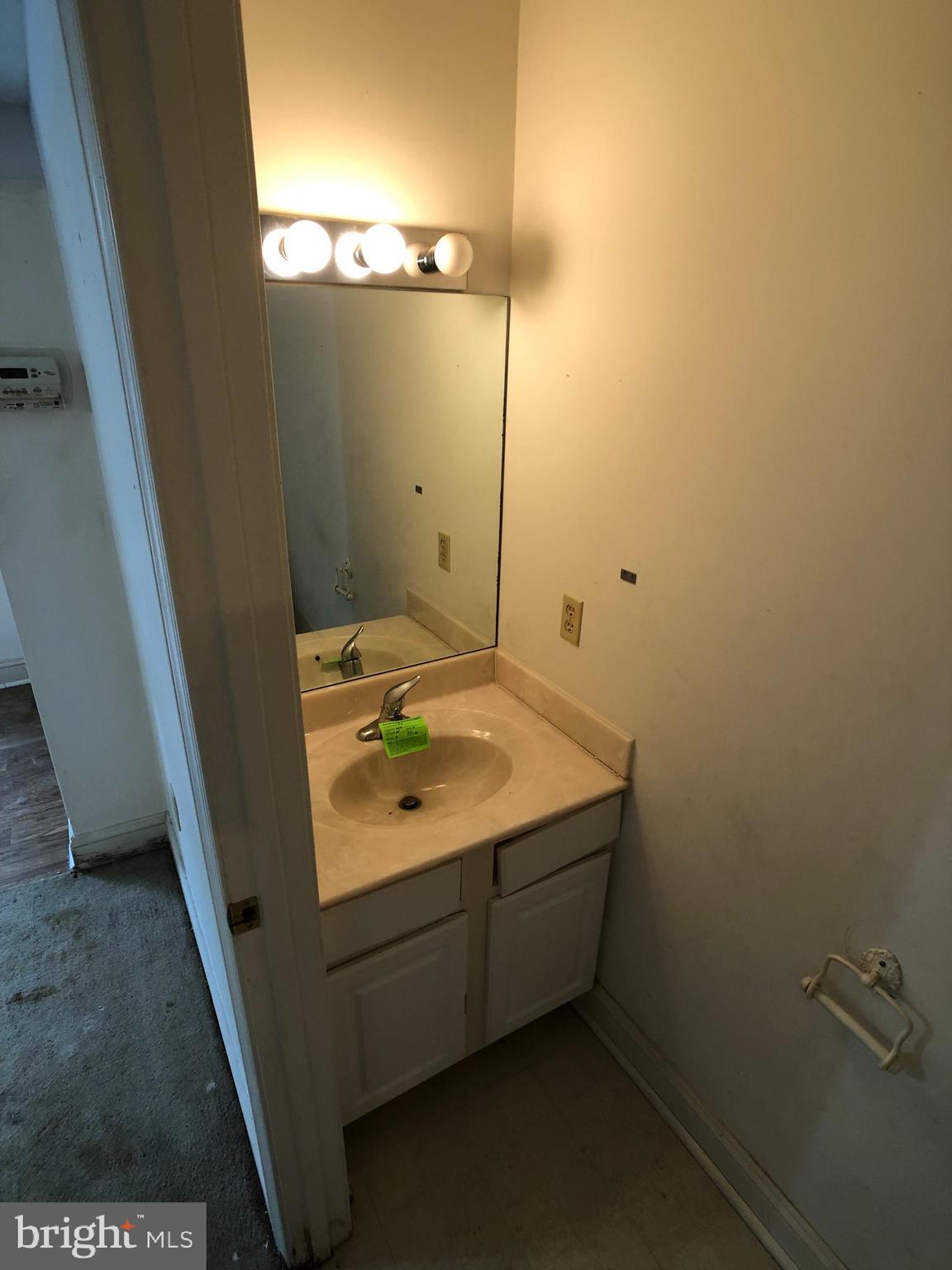 SUNSET N TOWNHOUSE - Residential