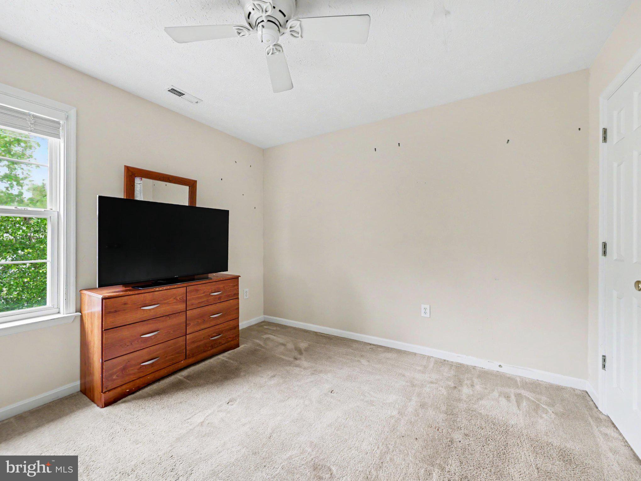 CROWN GRANT - Residential