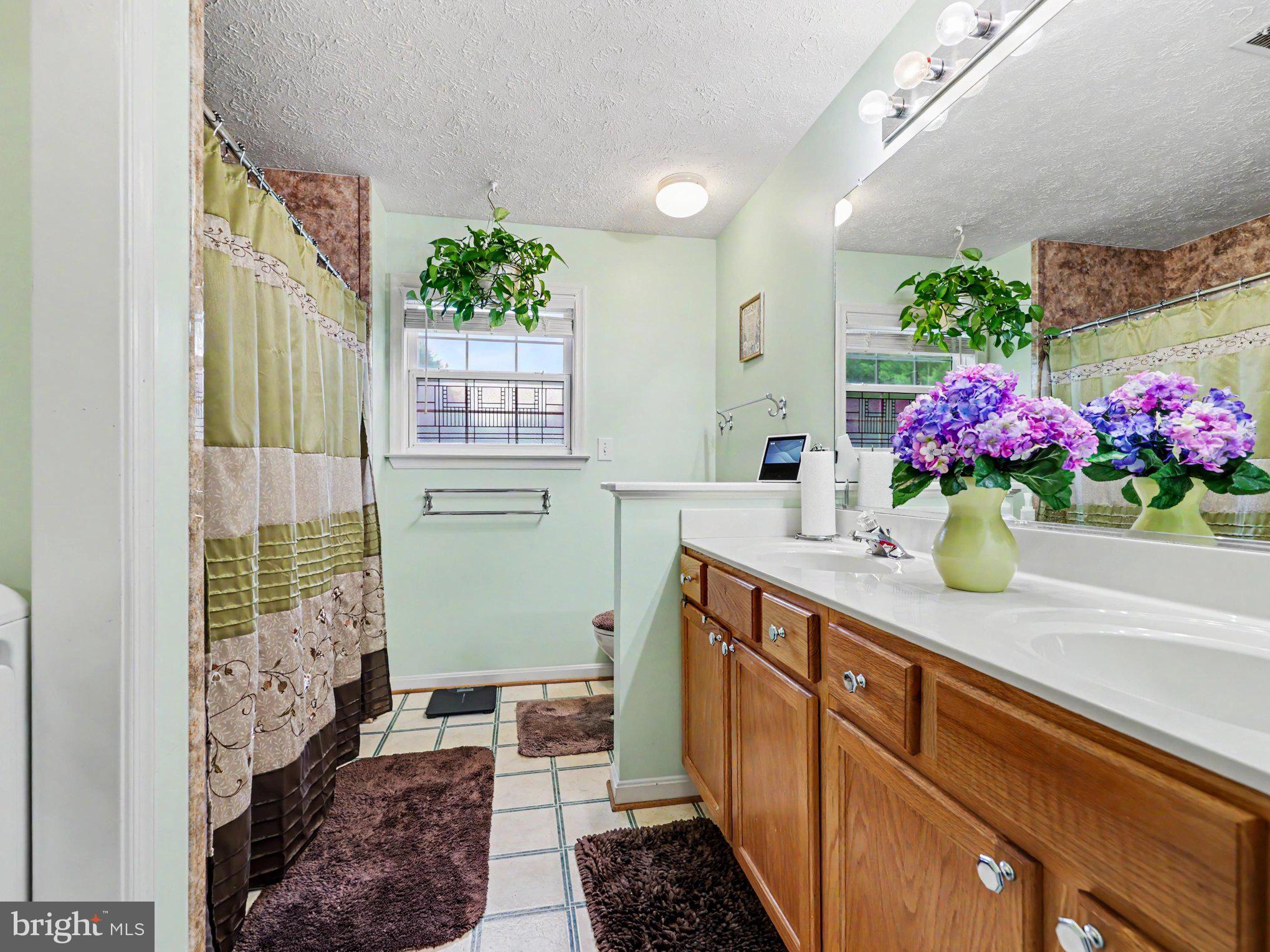 CROWN GRANT - Residential