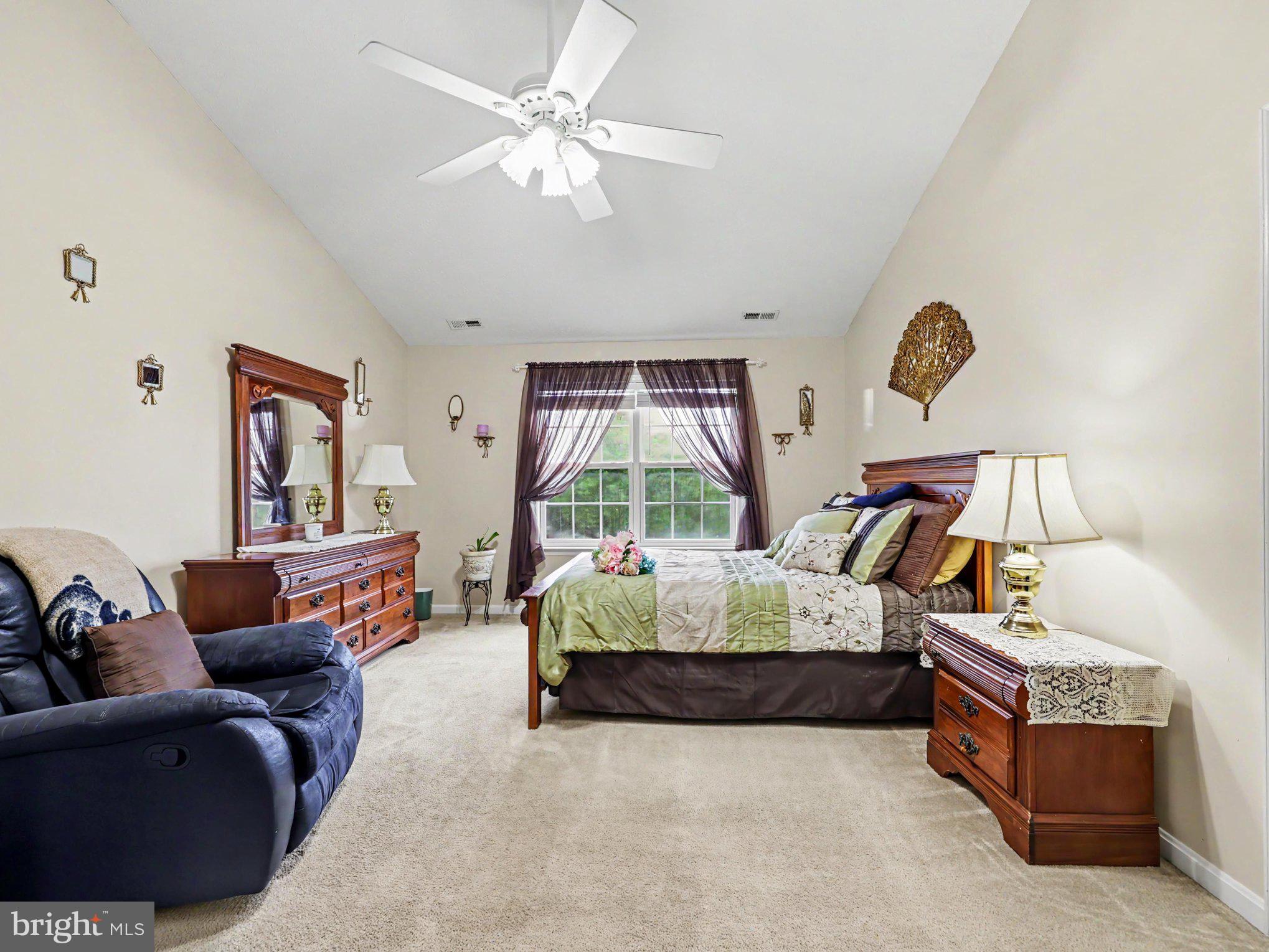 CROWN GRANT - Residential