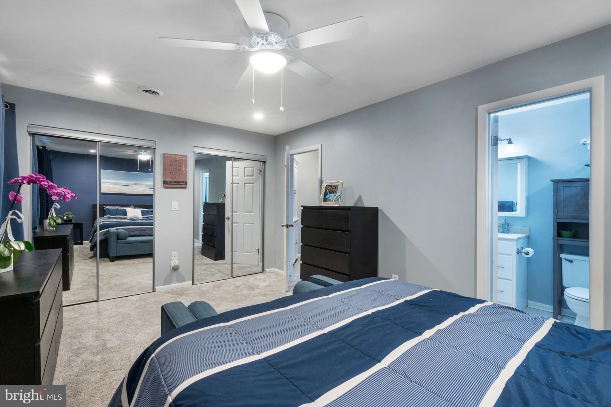 WOODLAND BEACH - Residential