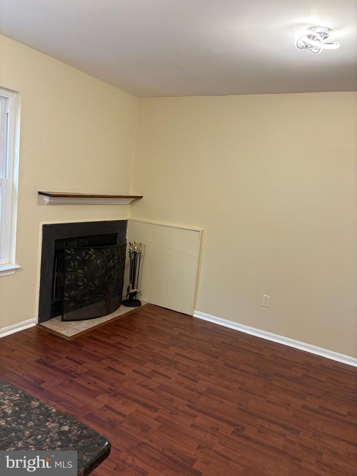 OXFORD CROSSING - Residential Lease