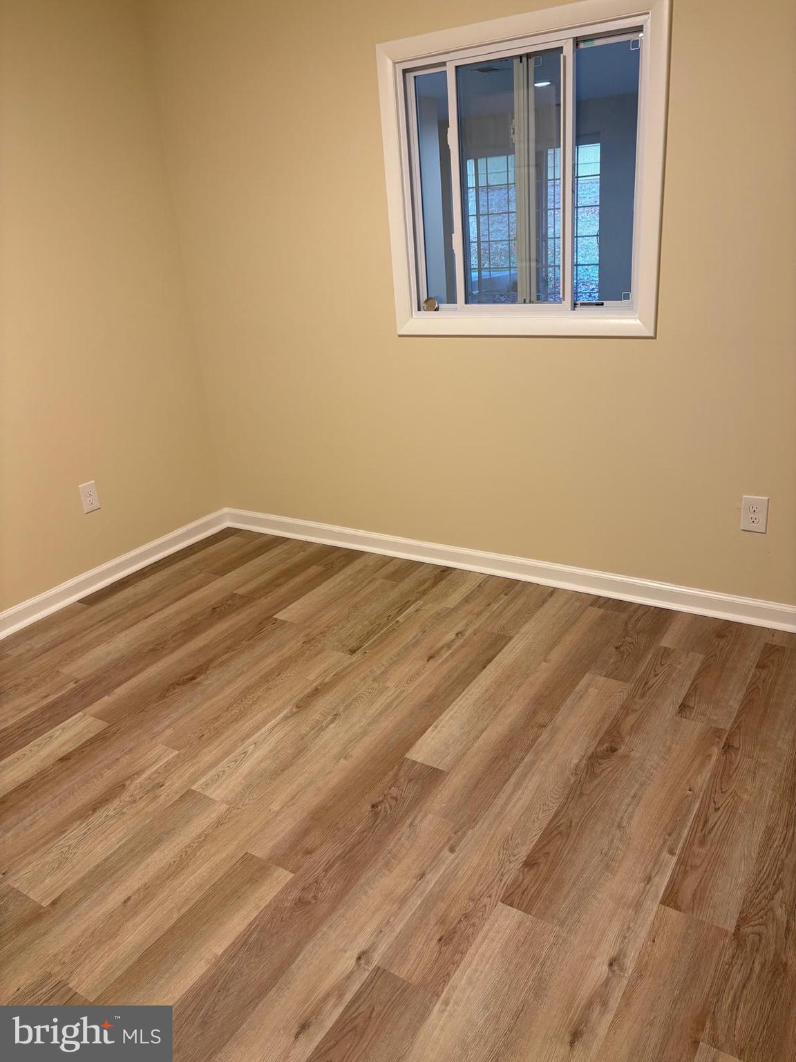 OXFORD CROSSING - Residential Lease