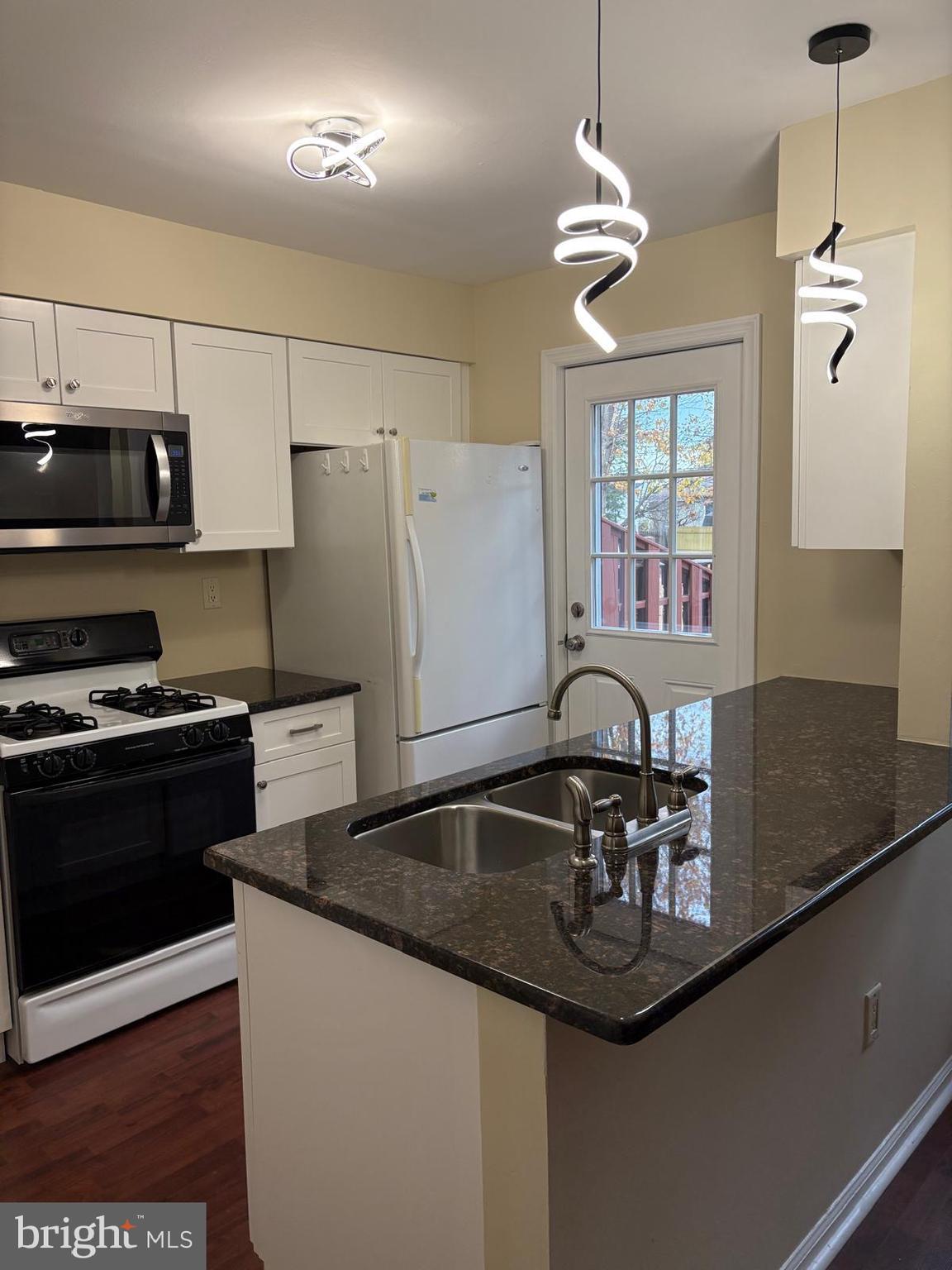 OXFORD CROSSING - Residential Lease