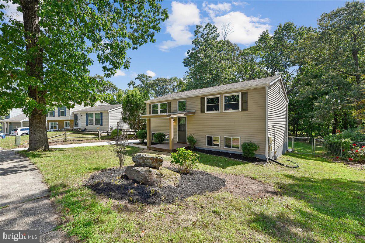 754 HYDE PARK DRIVE