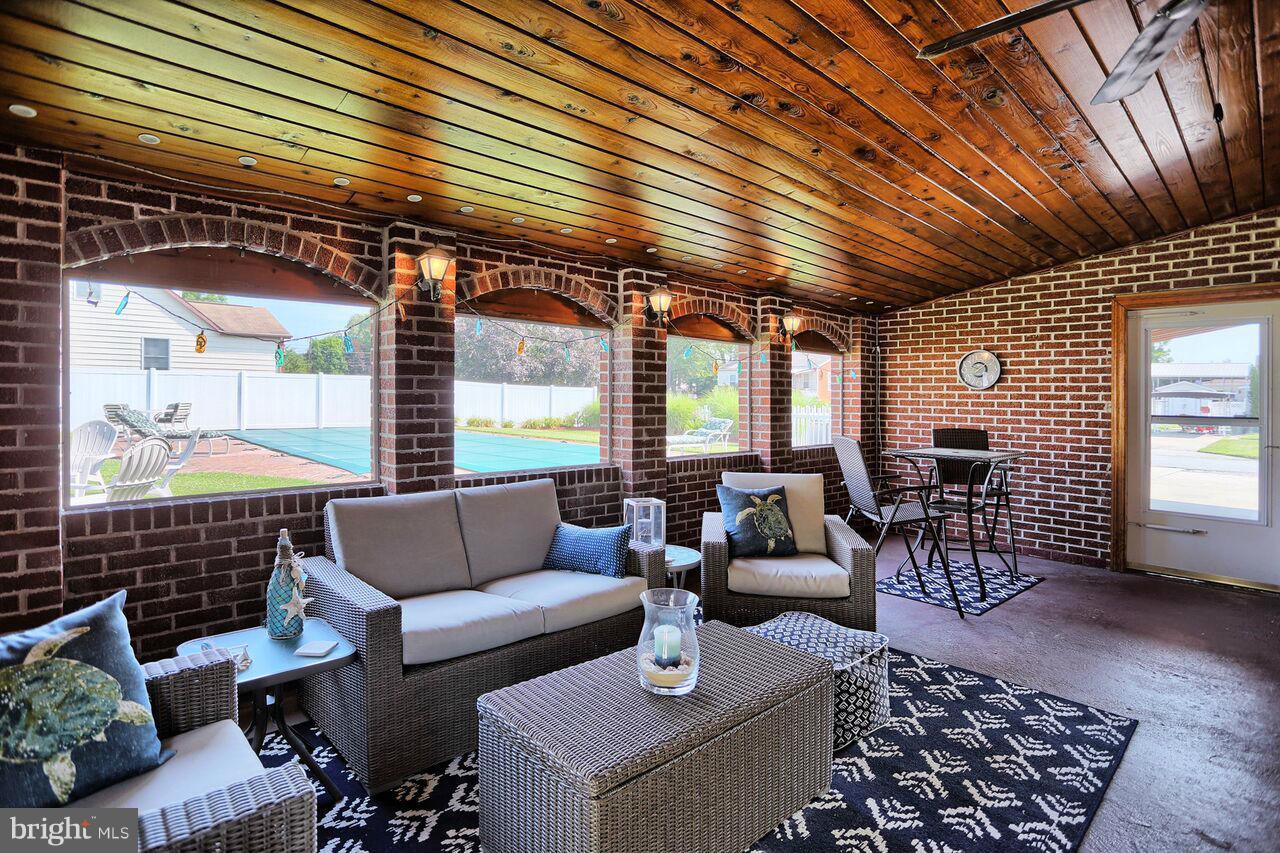 GRANTLEIGH STATION - Residential