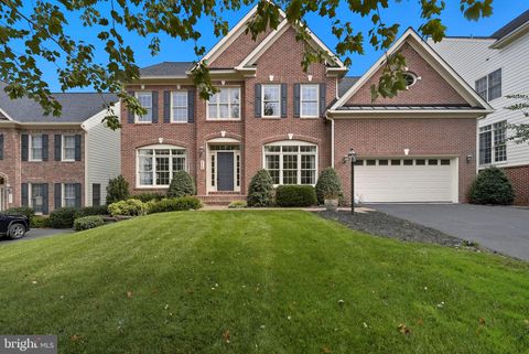 4445 TUSCANY COURT WOODBRIDGE VA 22192