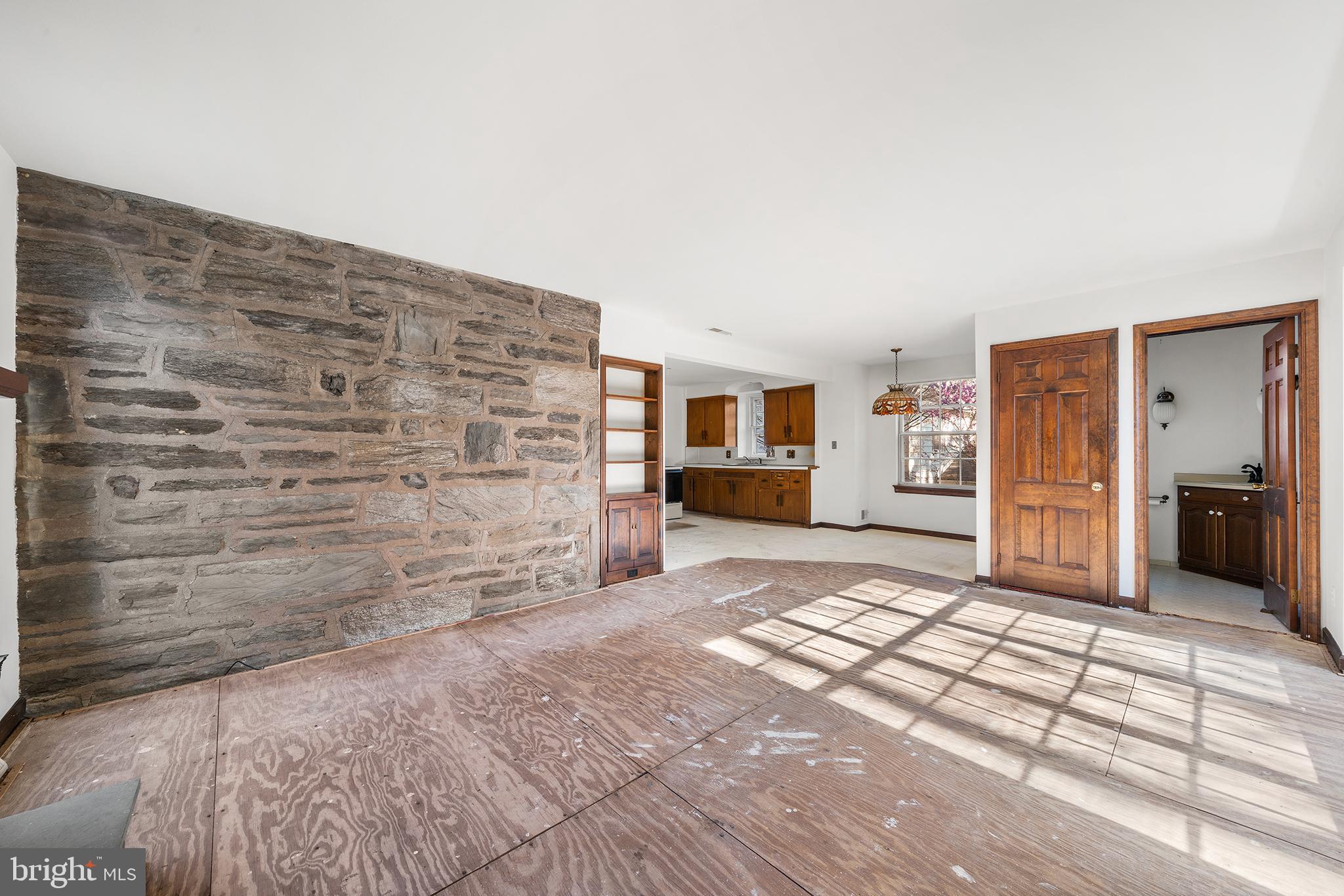 BROOKTHORPE HILLS - Residential