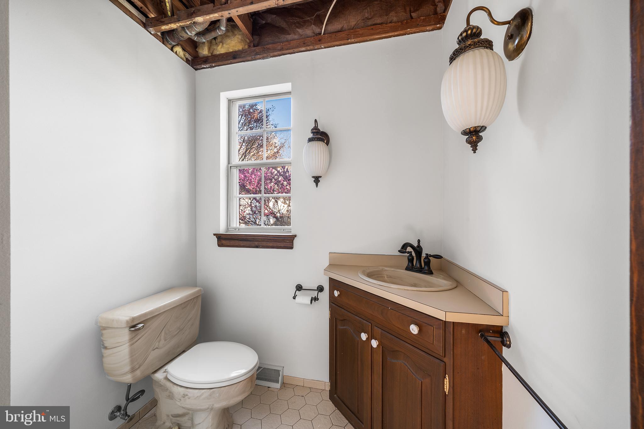 BROOKTHORPE HILLS - Residential