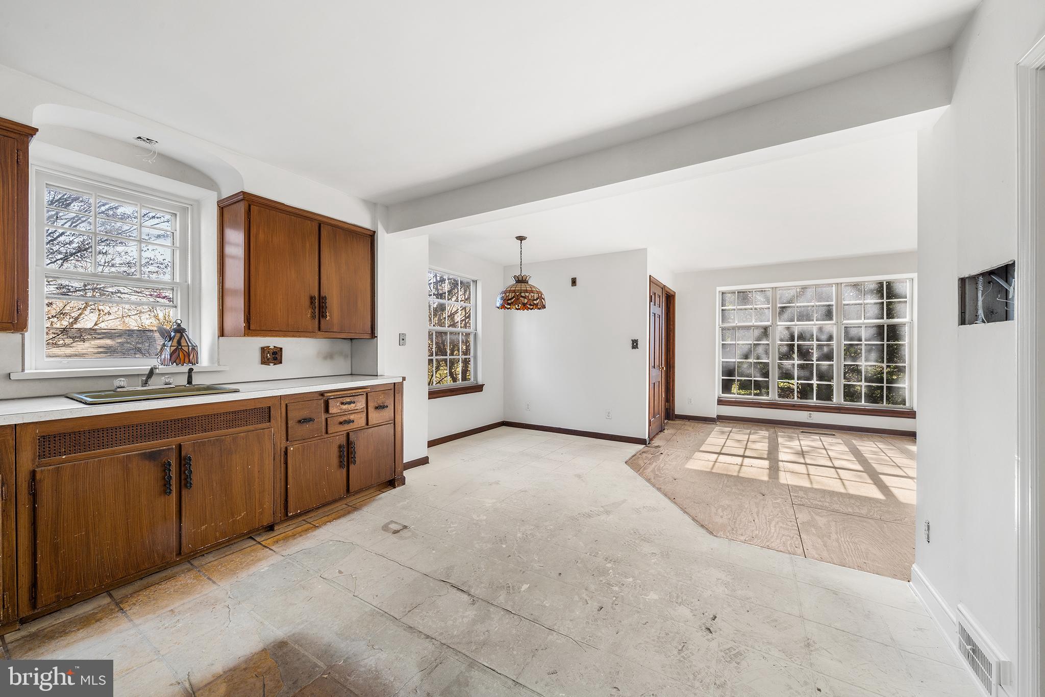 BROOKTHORPE HILLS - Residential