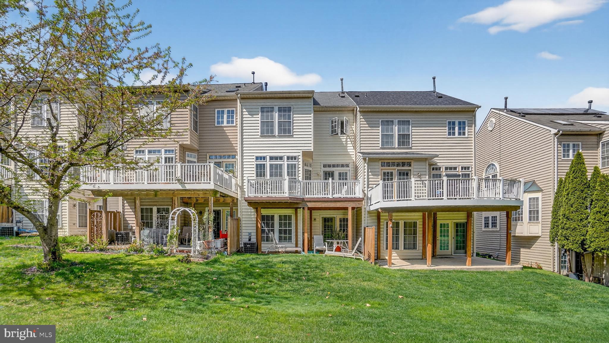 WAVERLY WOODS - Residential