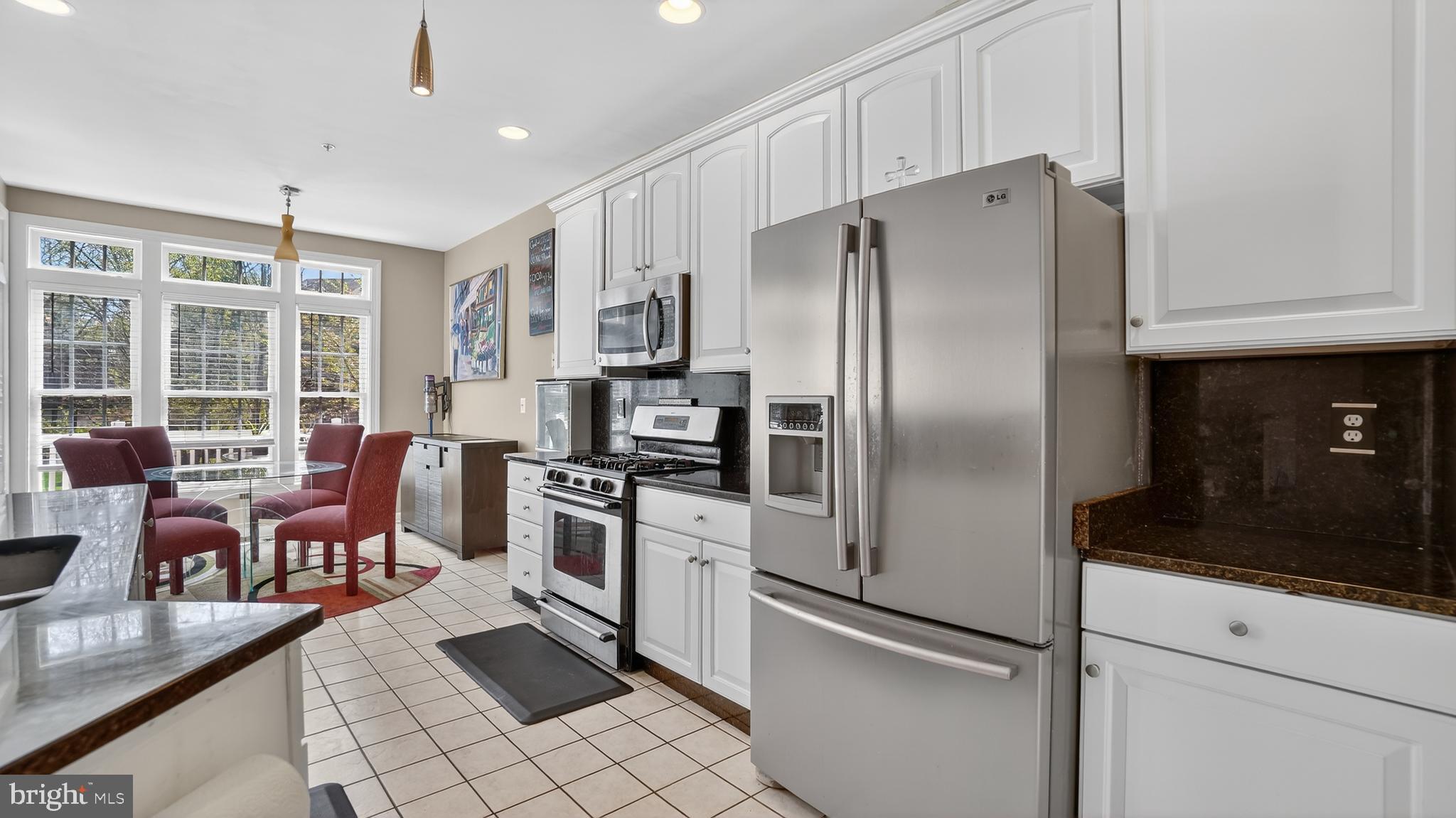 WAVERLY WOODS - Residential