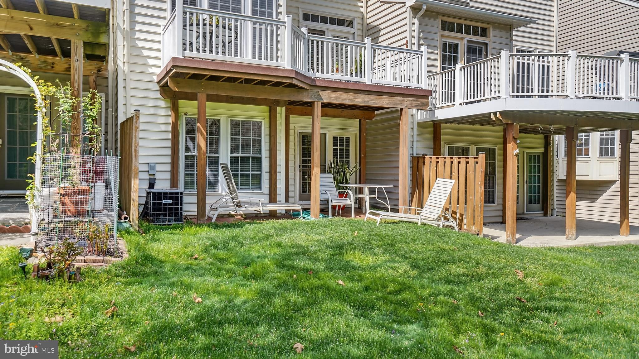 WAVERLY WOODS - Residential