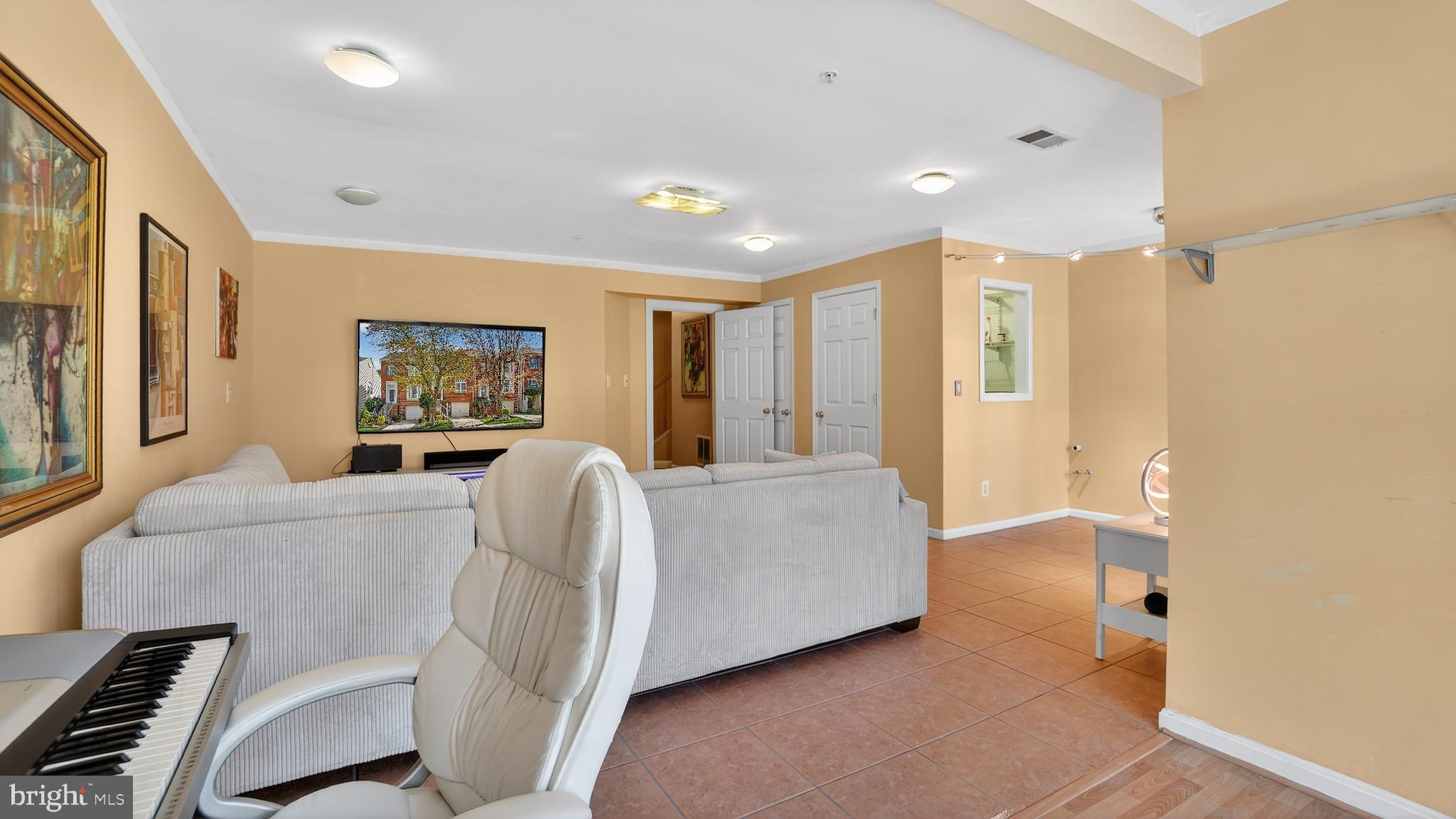 WAVERLY WOODS - Residential