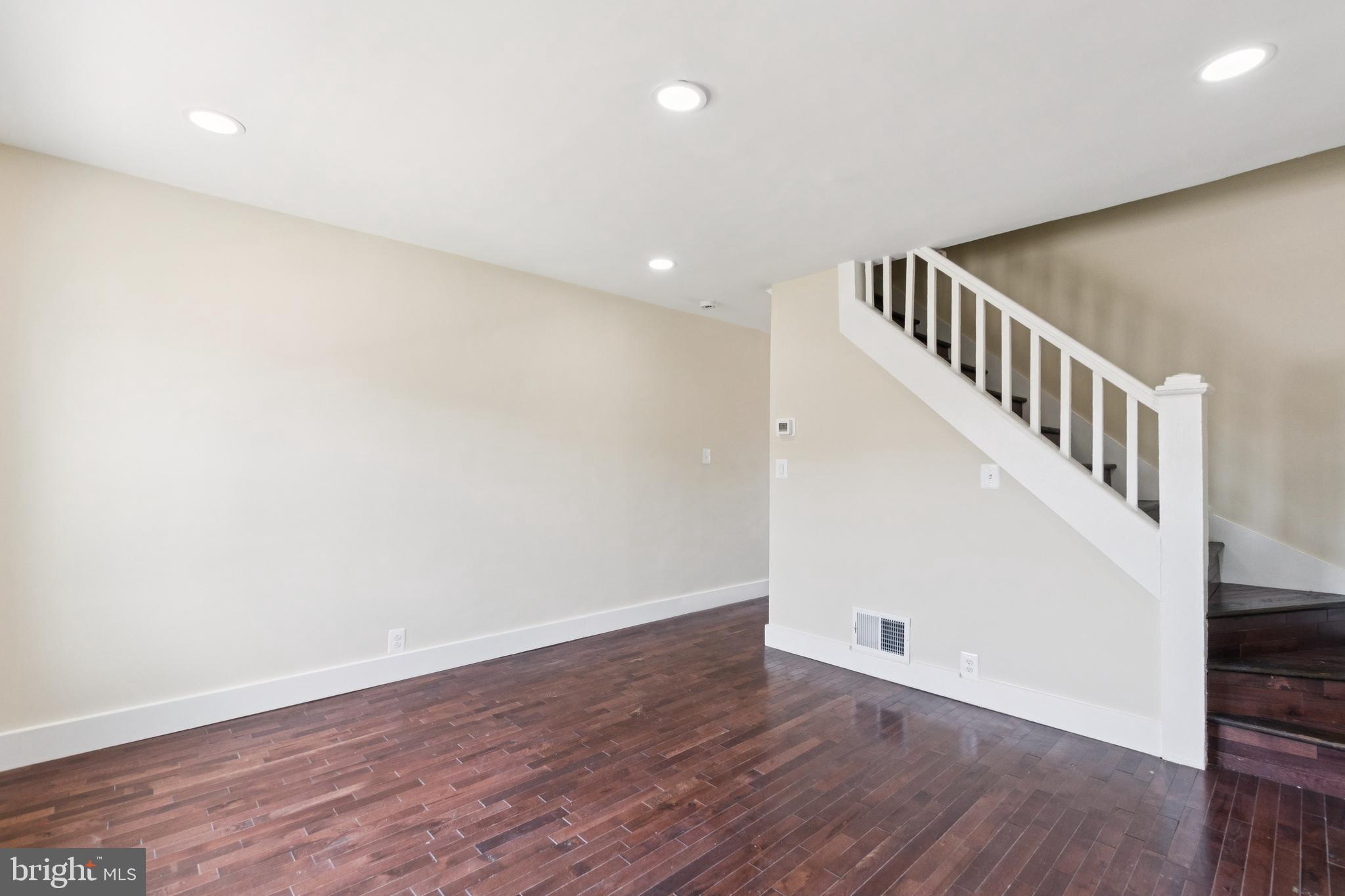 CHERRY HILL - Residential