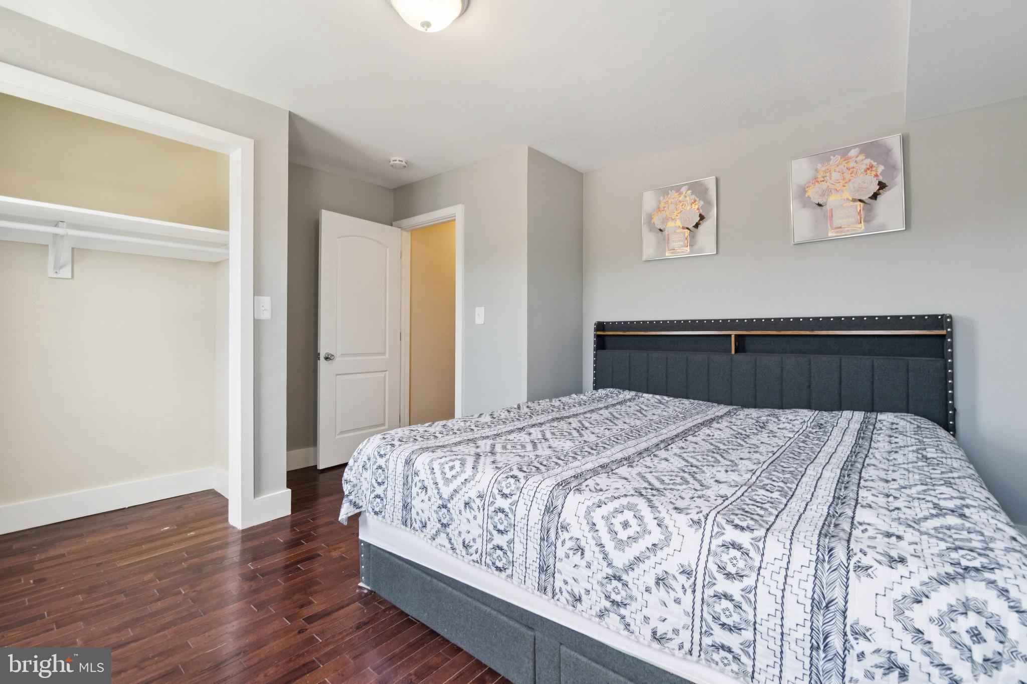 CHERRY HILL - Residential