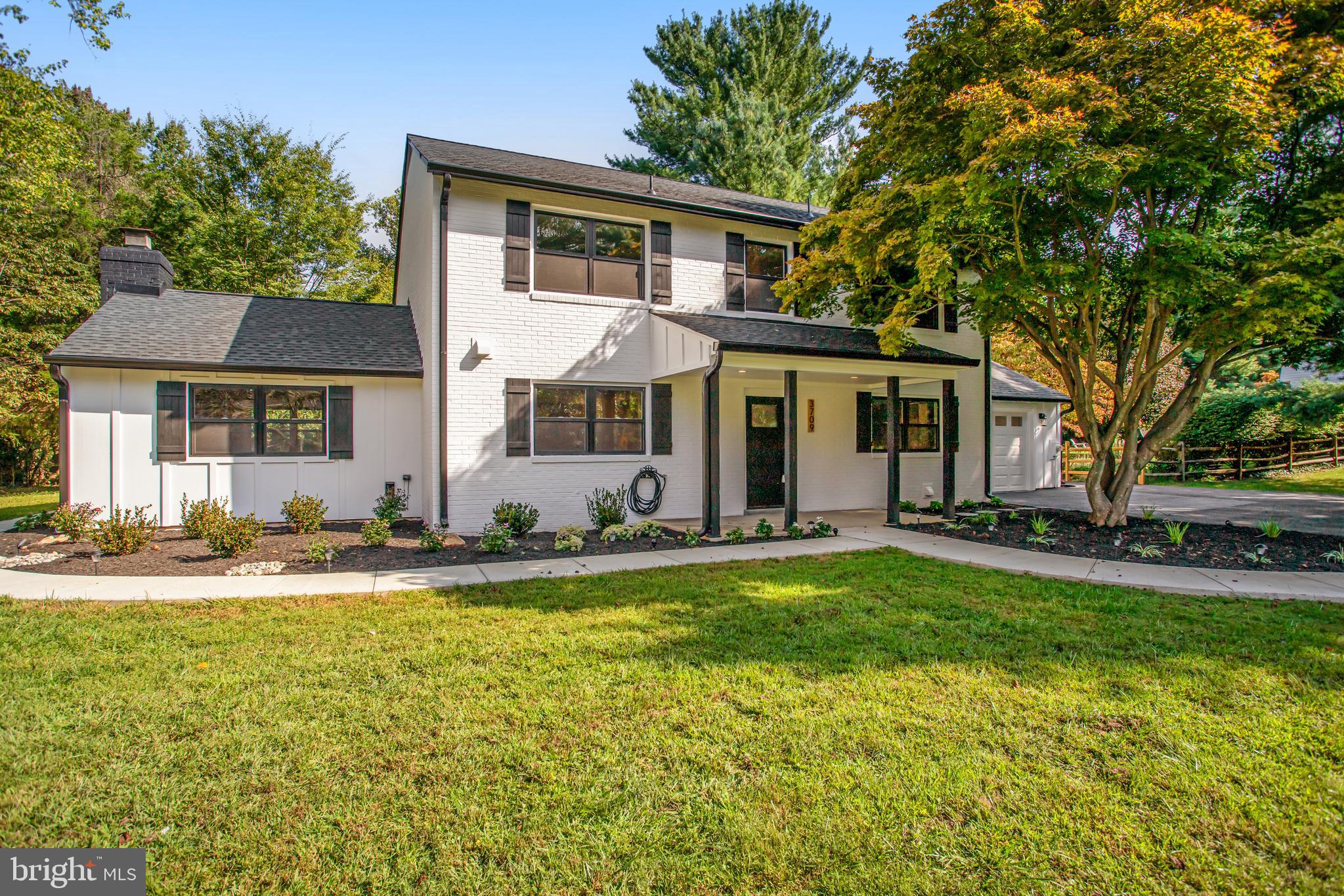 WILLIAMSBURG VILLAGE - Residential