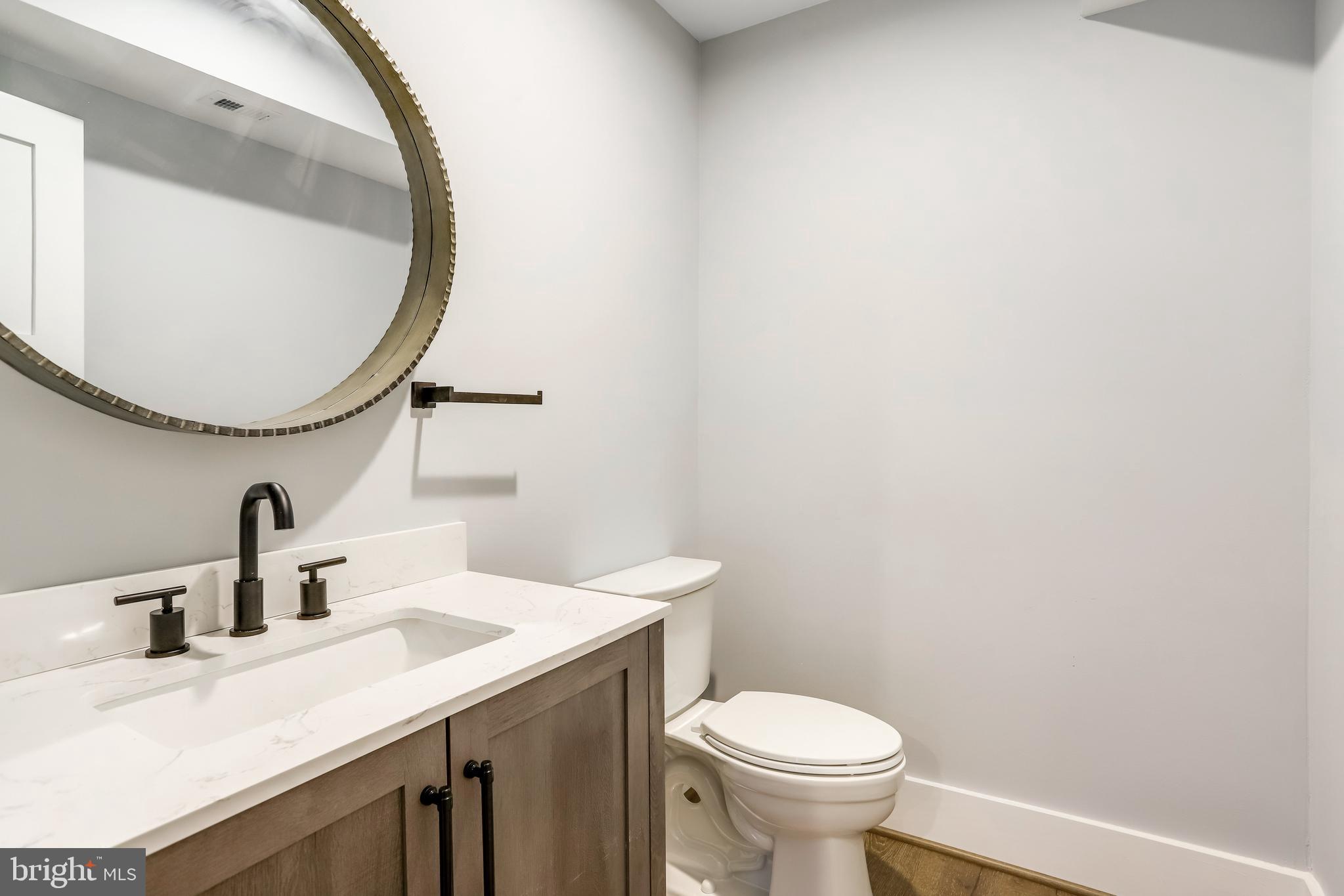 WILLIAMSBURG VILLAGE - Residential