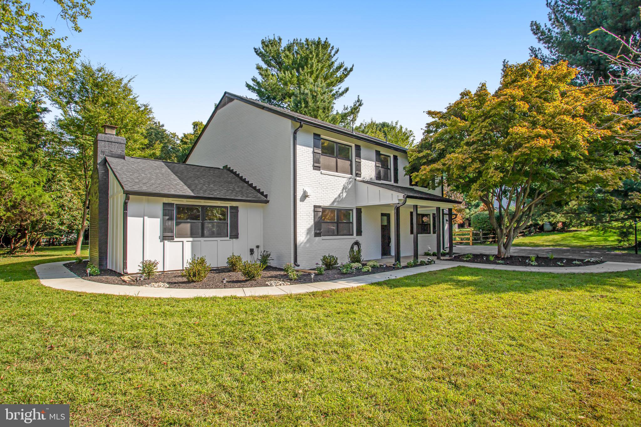 WILLIAMSBURG VILLAGE - Residential