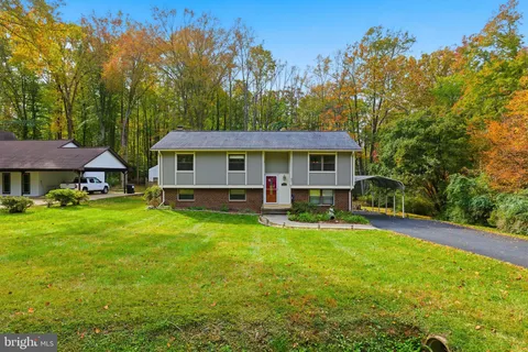 7217 Ridgeway Drive, Manassas, VA MLS: VAPW2106850